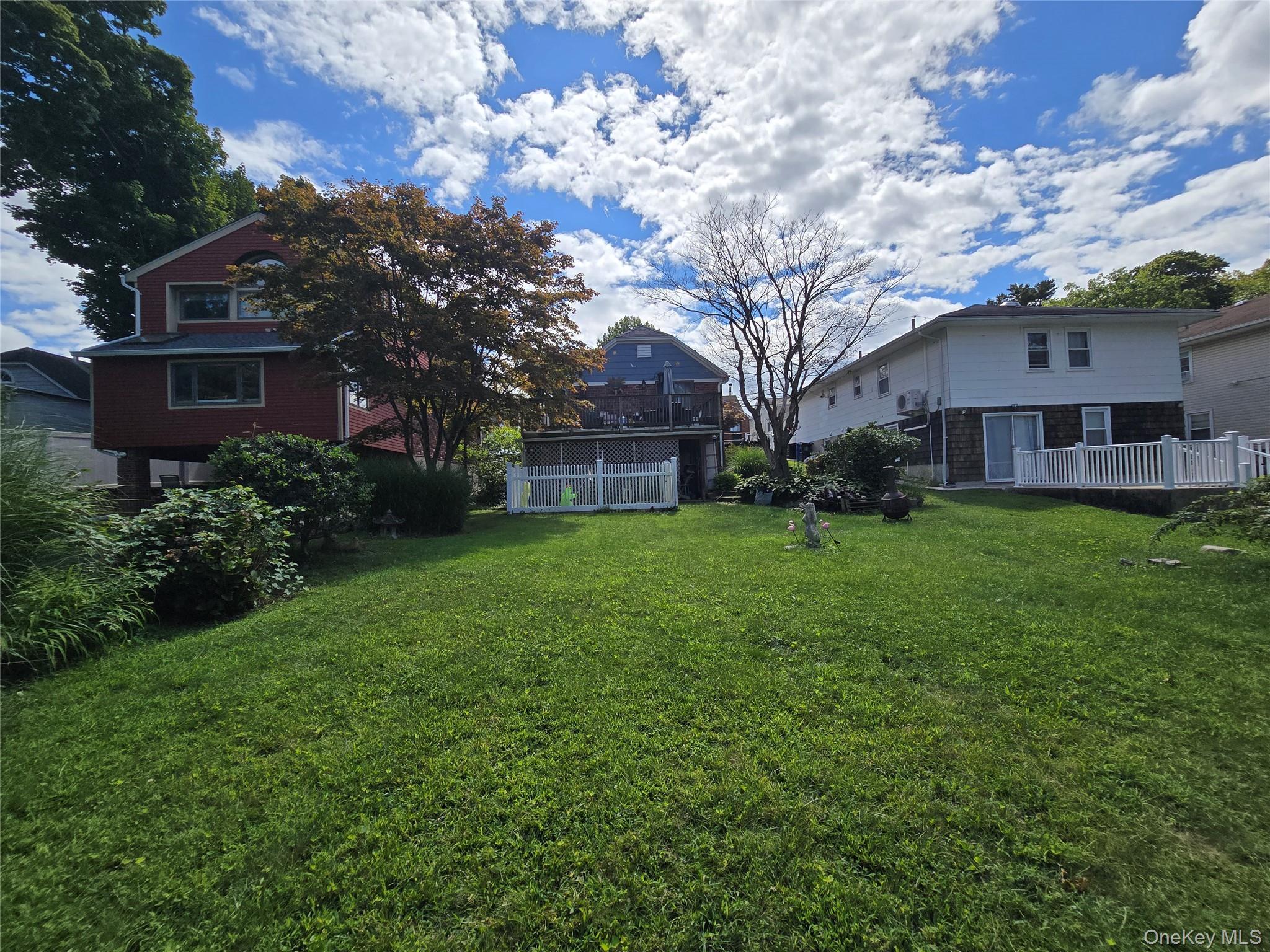 Single Family Marino Avenue Nassau County, NY 11050, MLS-1048348-25
