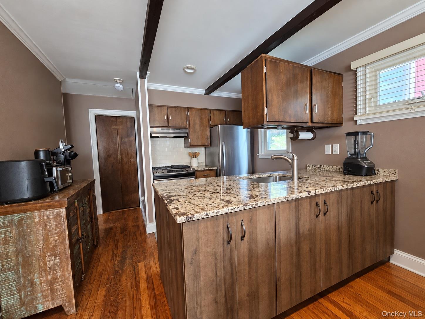 Single Family Marino Avenue Nassau County, NY 11050, MLS-1048348-5