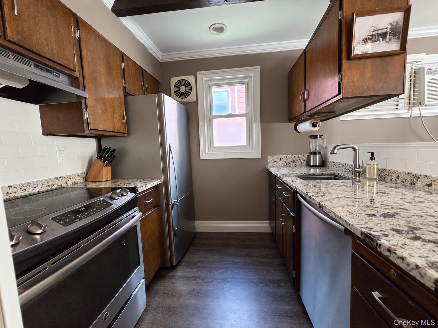 Single Family Marino Avenue Nassau County, NY 11050, MLS-1048348-6