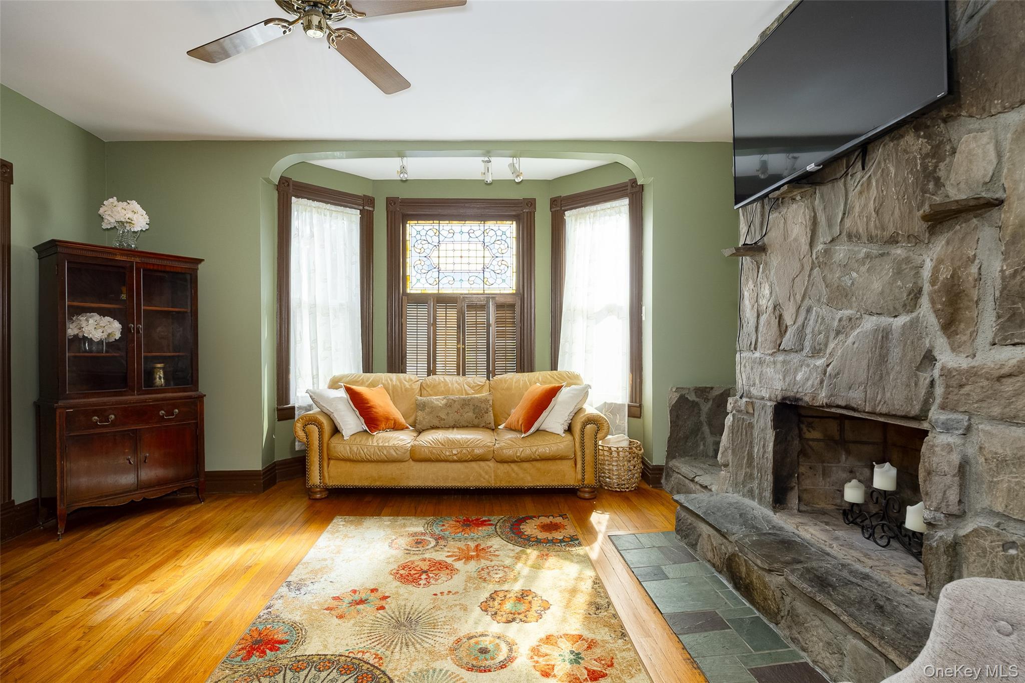 Single Family Vineyard Avenue  Ulster County, NY 12528, MLS-1048382-9