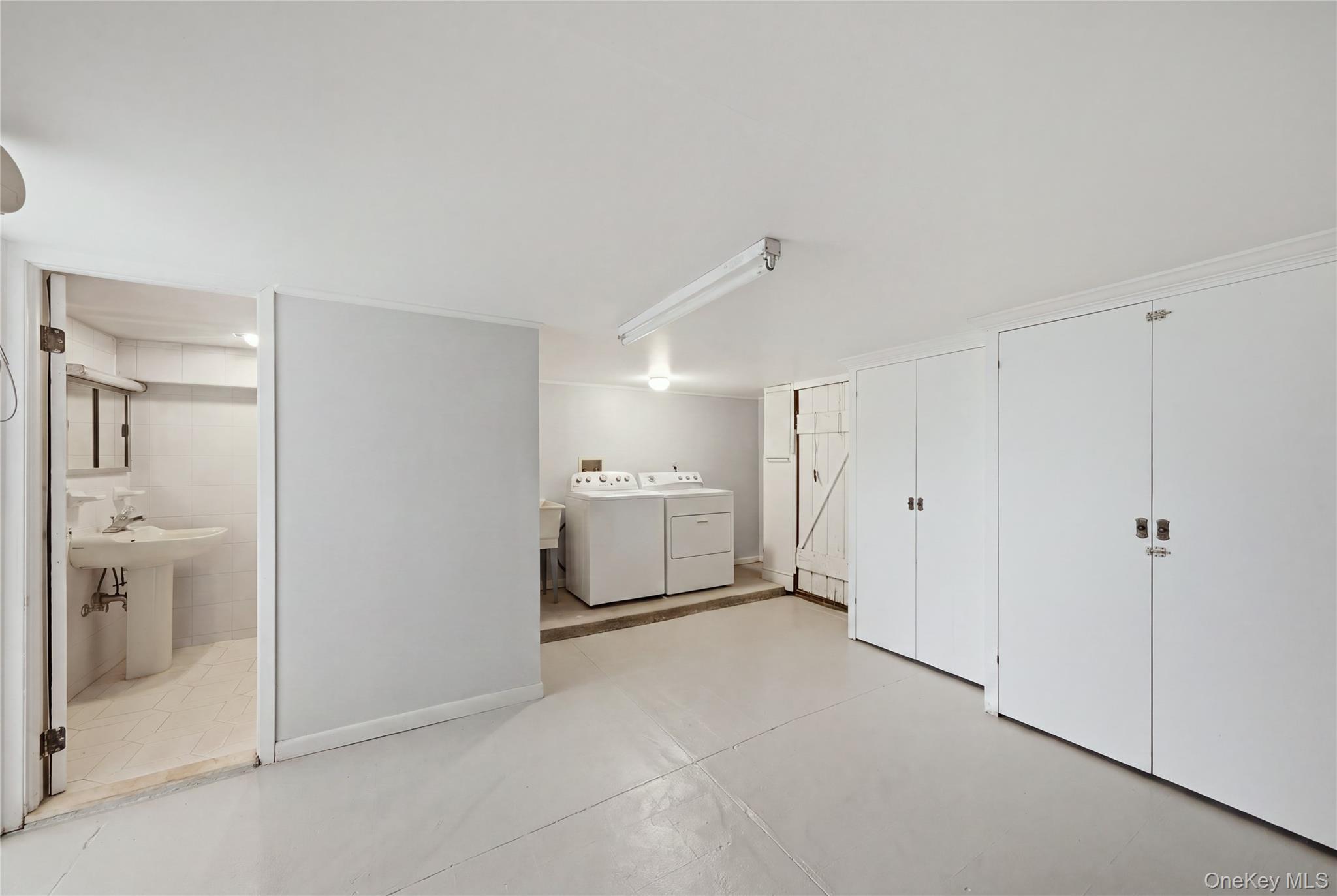 Single Family 82nd Place Queens, NY 11379, MLS-1048388-17