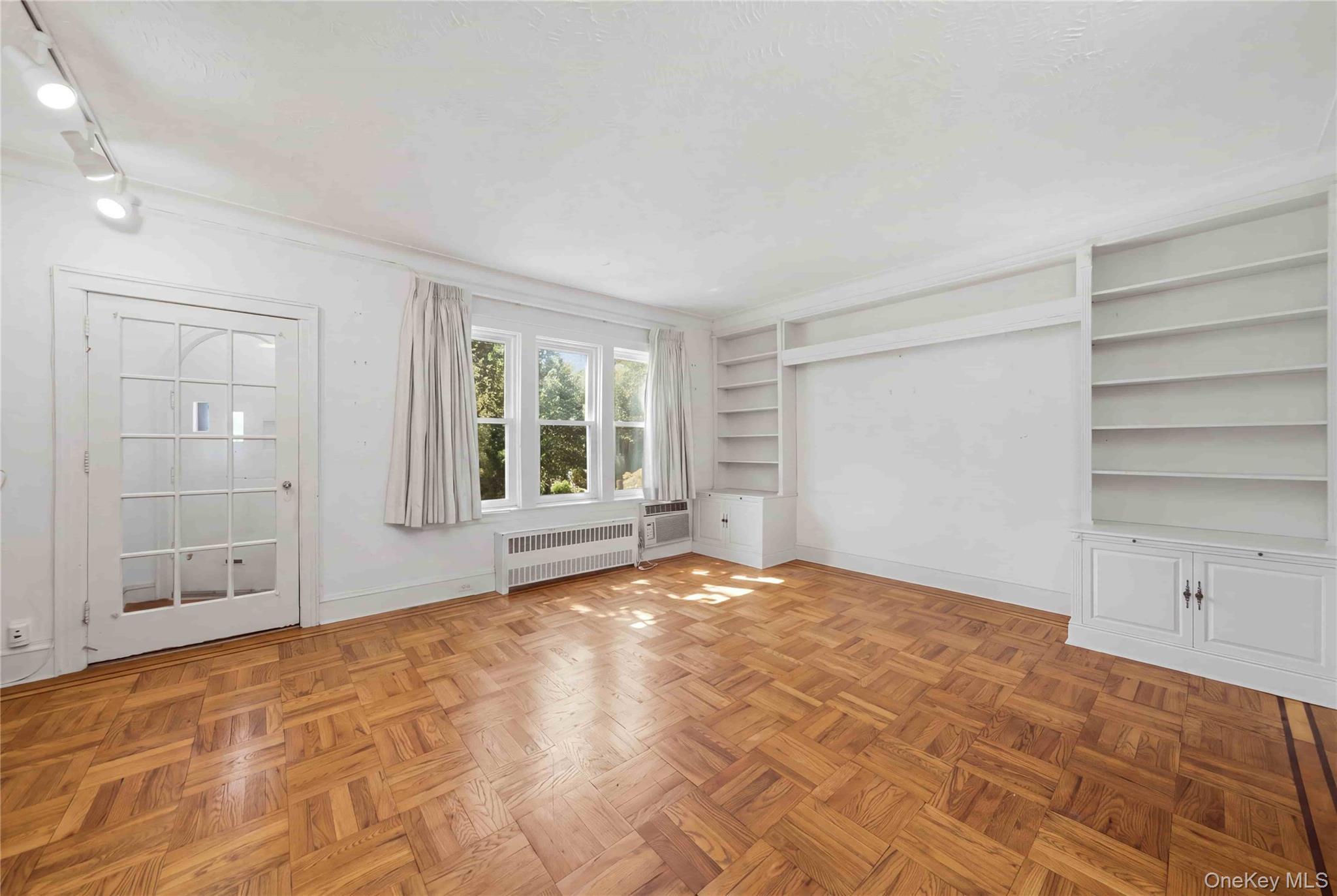 Single Family 82nd Place Queens, NY 11379, MLS-1048388-5