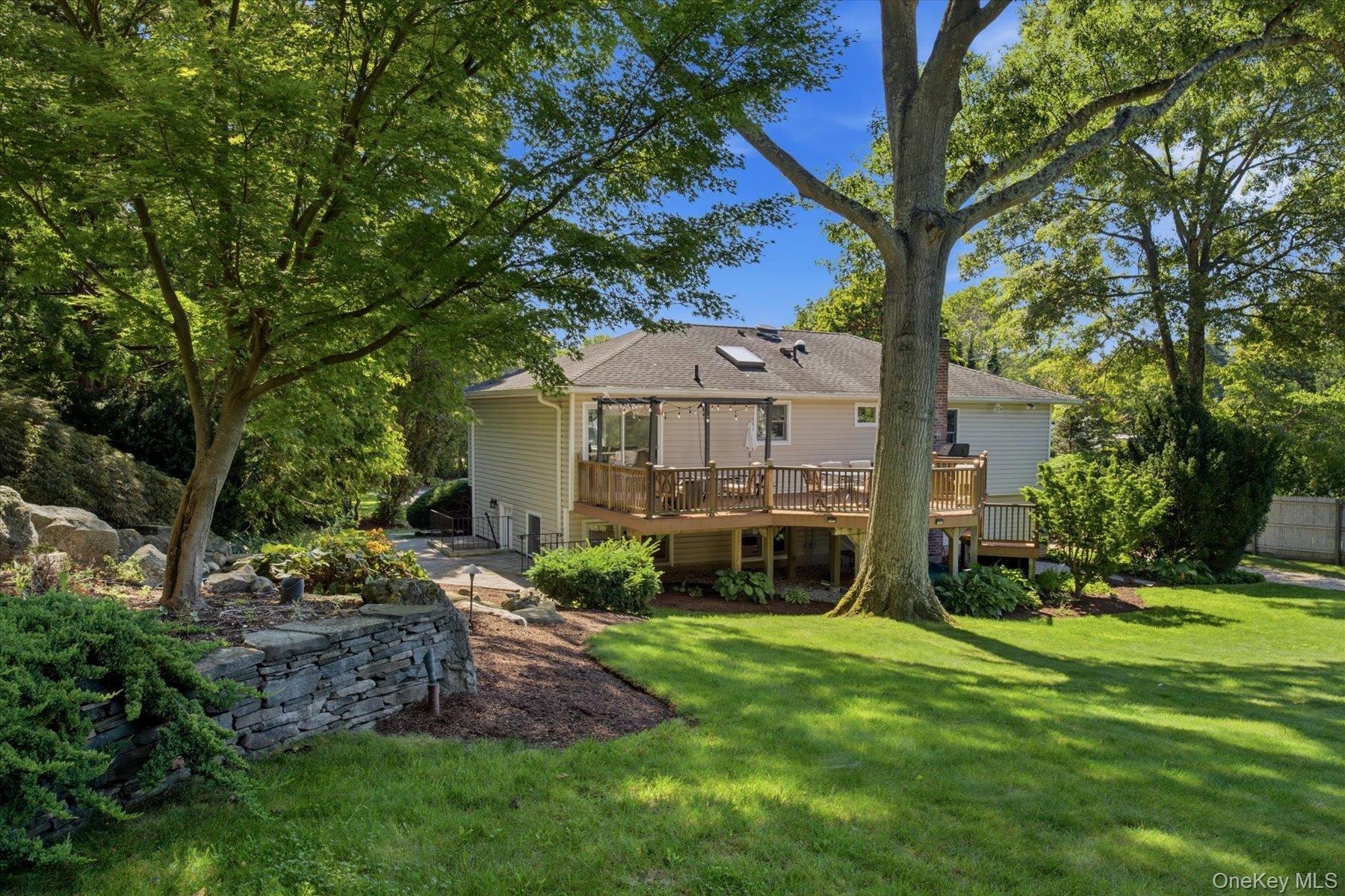 Single Family Pulaski Road  Suffolk County, NY 11740, MLS-1048390-21