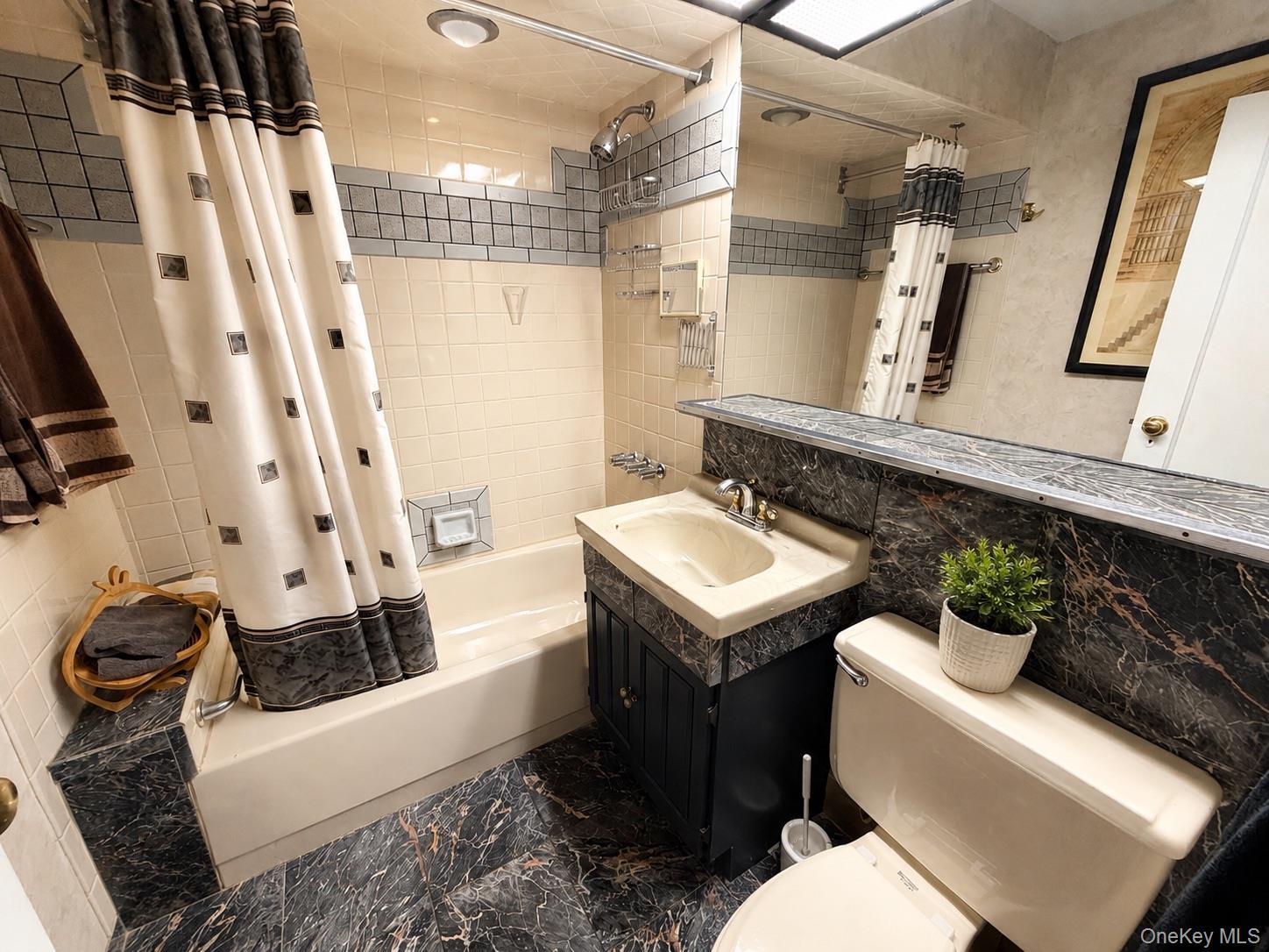Single Family Cronston Avenue Queens, NY 11694, MLS-1048400-12