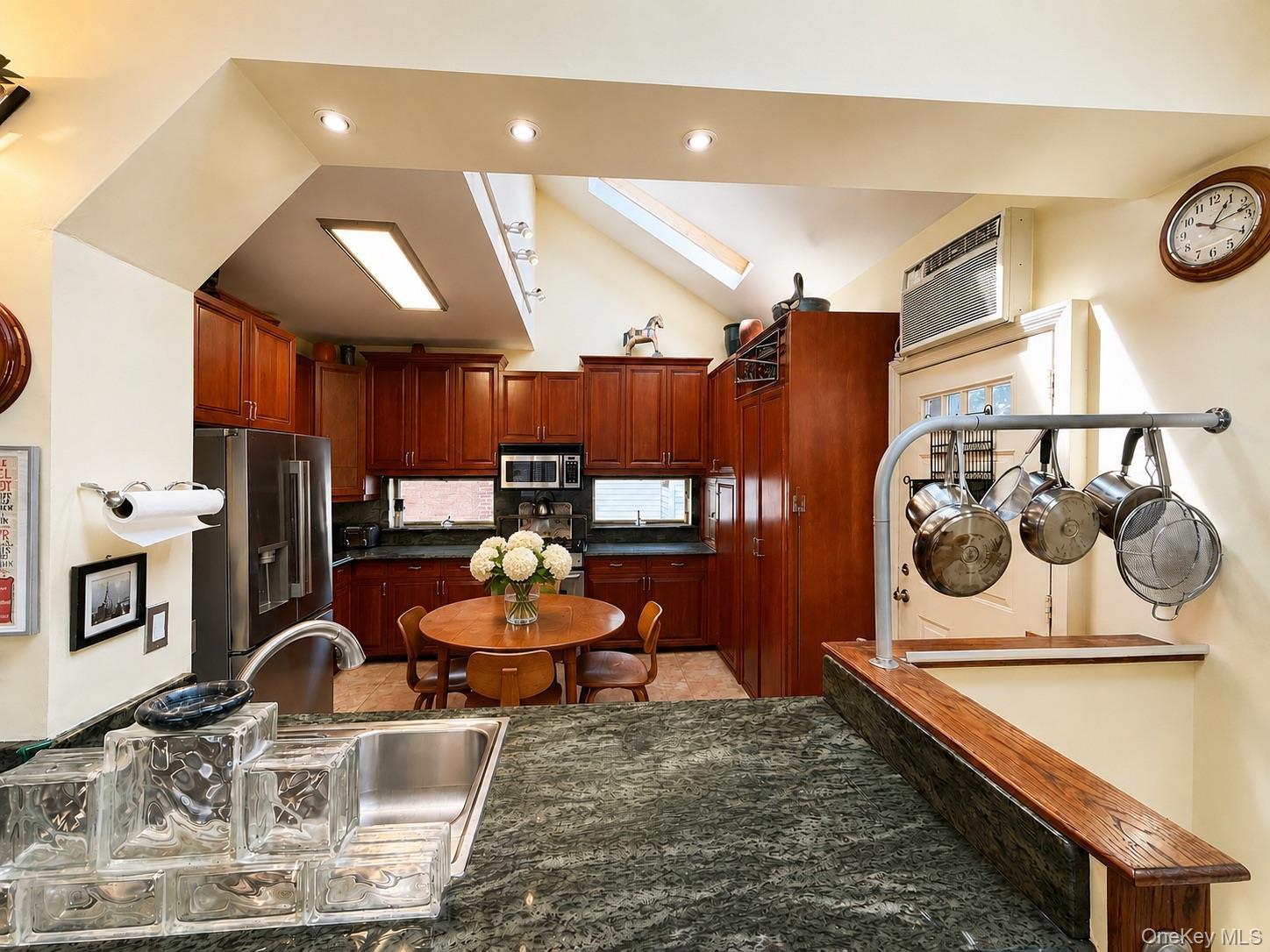 Single Family Cronston Avenue Queens, NY 11694, MLS-1048400-14