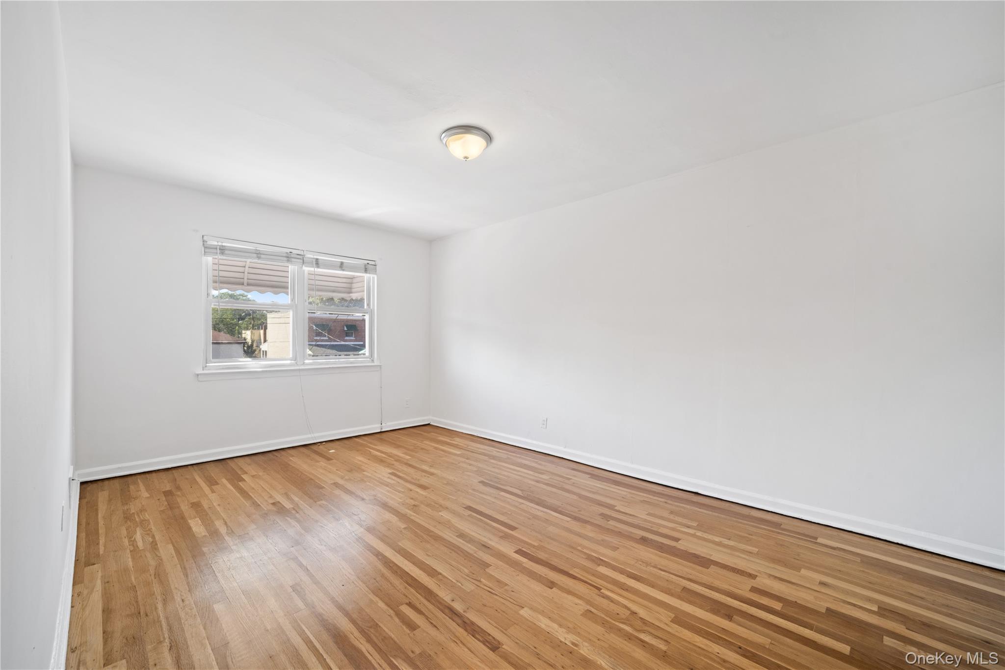 Single Family E 217th Street  Bronx, NY 10469, MLS-1048409-17