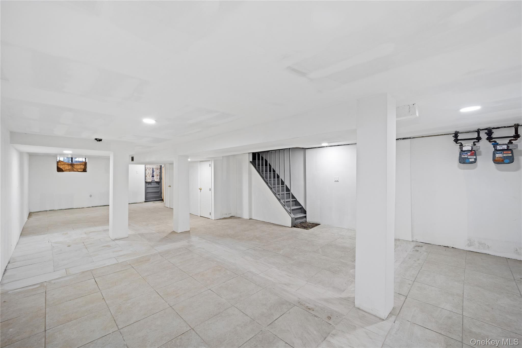 Single Family E 217th Street  Bronx, NY 10469, MLS-1048409-5