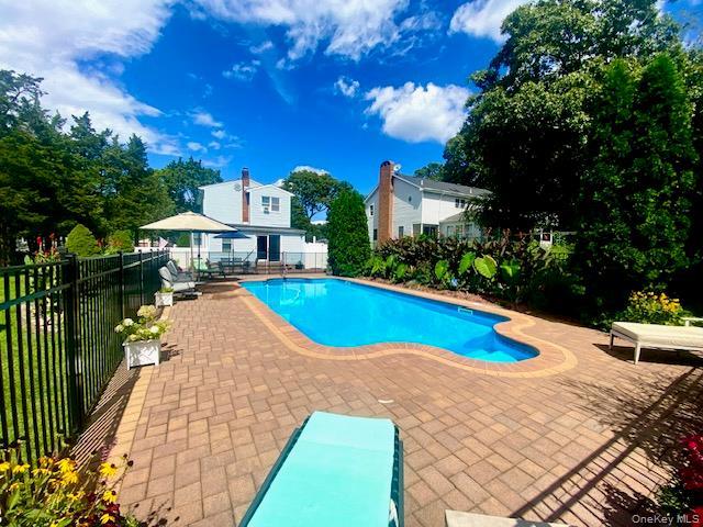 Single Family Pine Street Suffolk County, NY 11784, MLS-1048449-18