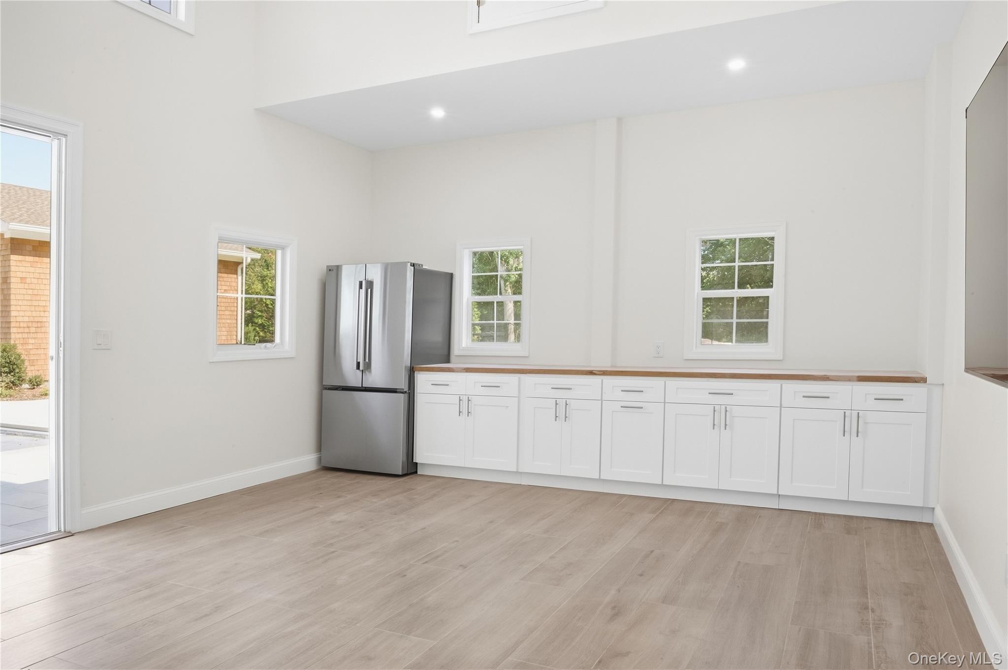 Single Family Cedarfield Lane  Suffolk County, NY 11977, MLS-1048453-34