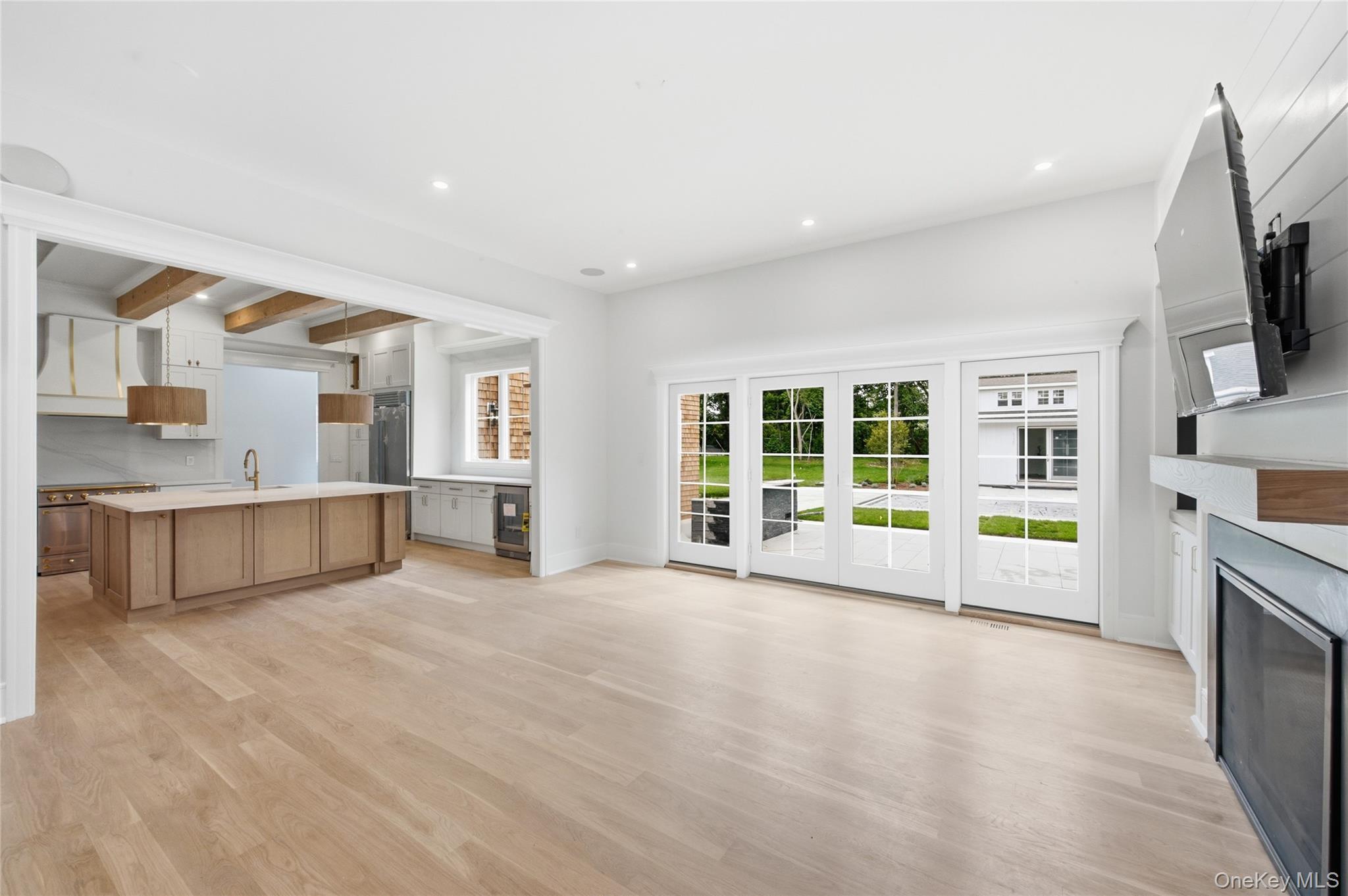 Single Family Cedarfield Lane  Suffolk County, NY 11977, MLS-1048453-9