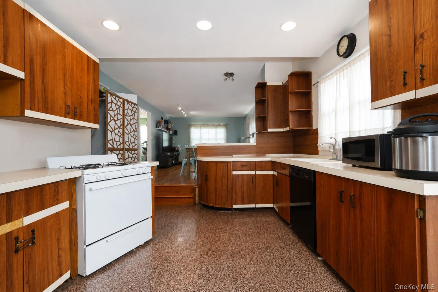 Single Family Bard Avenue  Staten Island, NY 10301, MLS-1048454-21