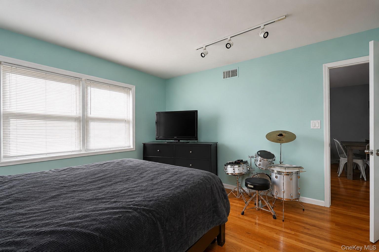 Single Family Bard Avenue  Staten Island, NY 10301, MLS-1048454-23