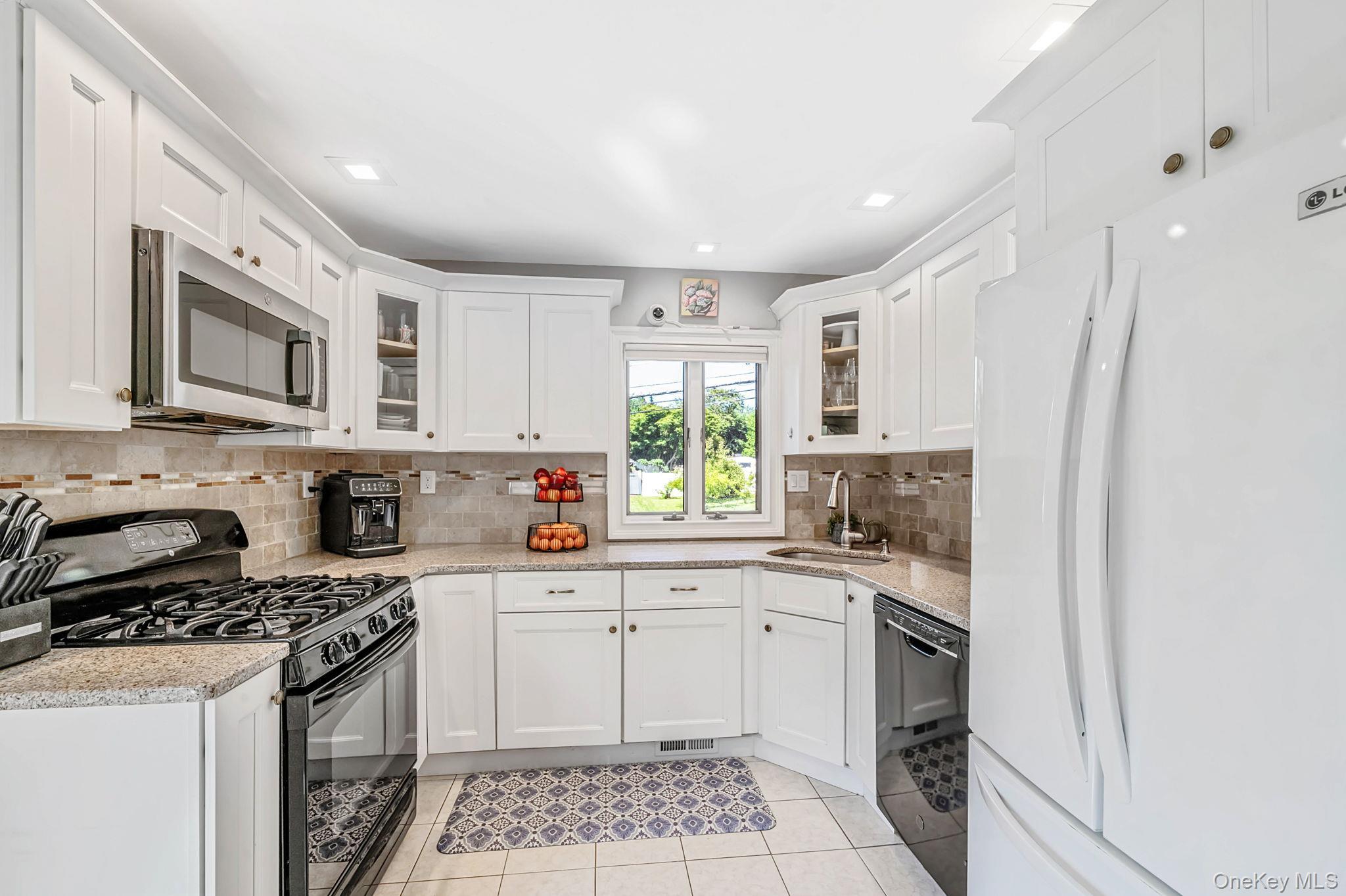 Single Family Rutgers Street Suffolk County, NY 11787, MLS-1048457-12