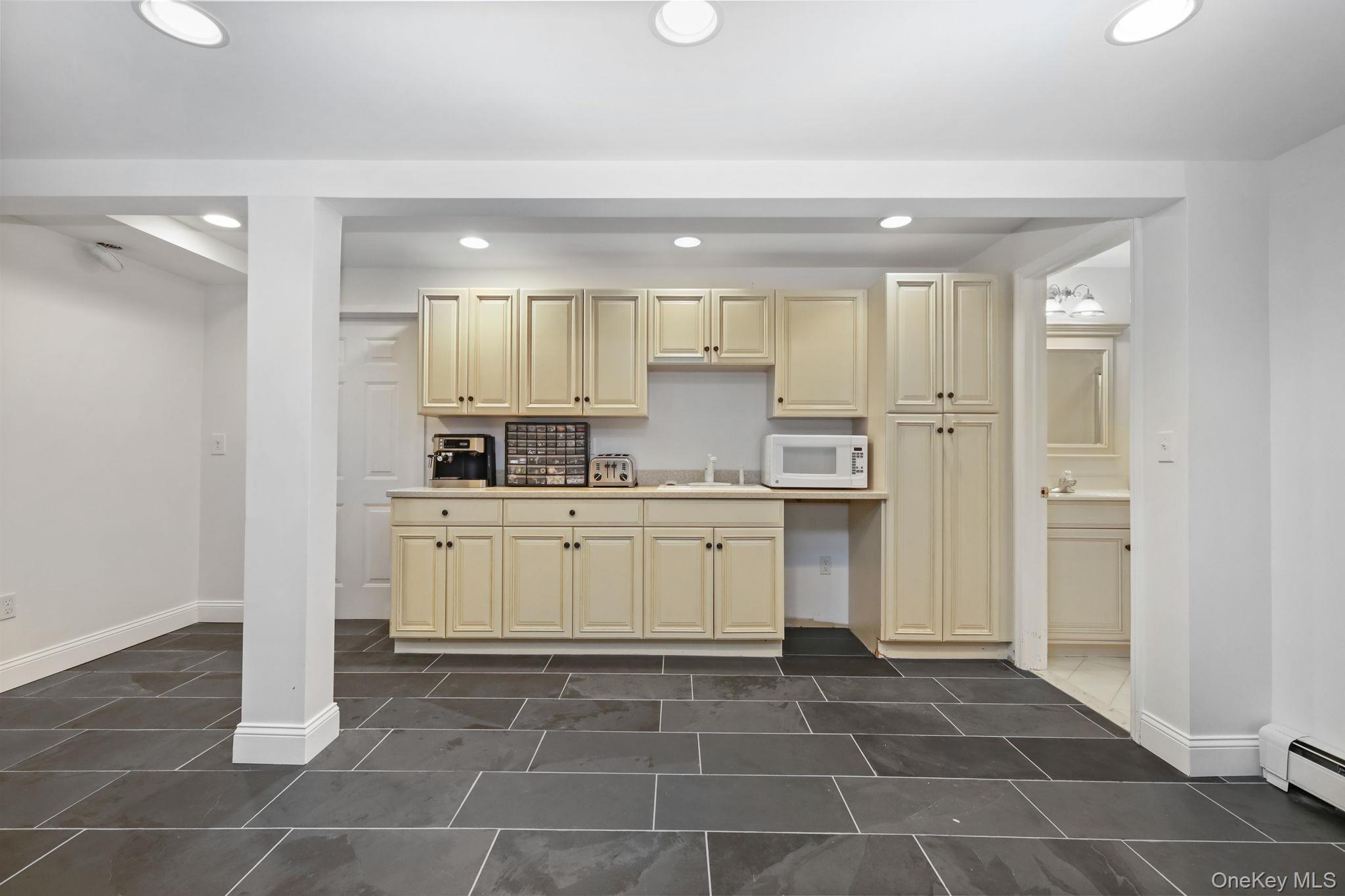 Single Family Hyatt Lane  Westchester County, NY 10589, MLS-1048462-27