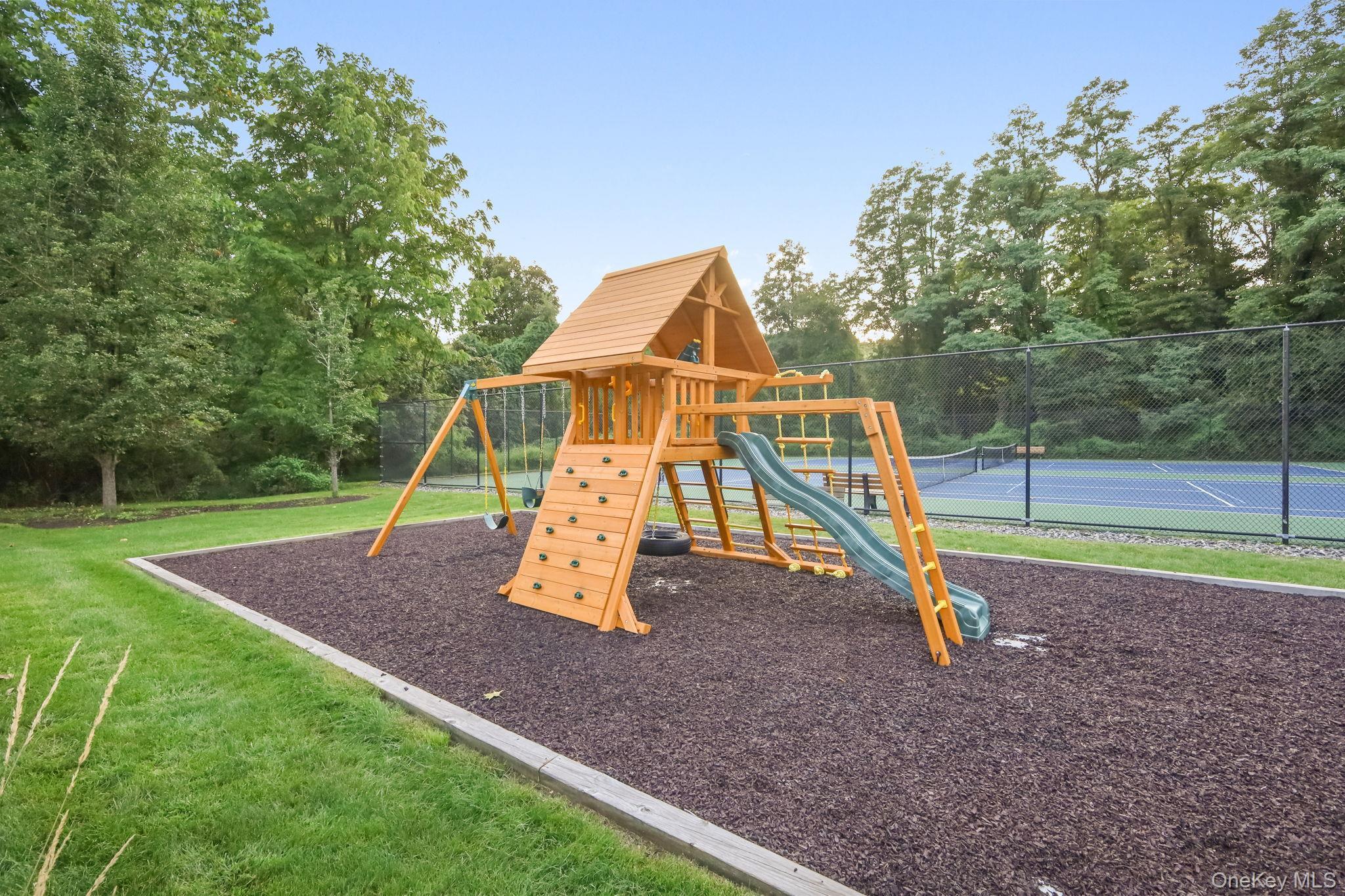 Single Family Hyatt Lane  Westchester County, NY 10589, MLS-1048462-41