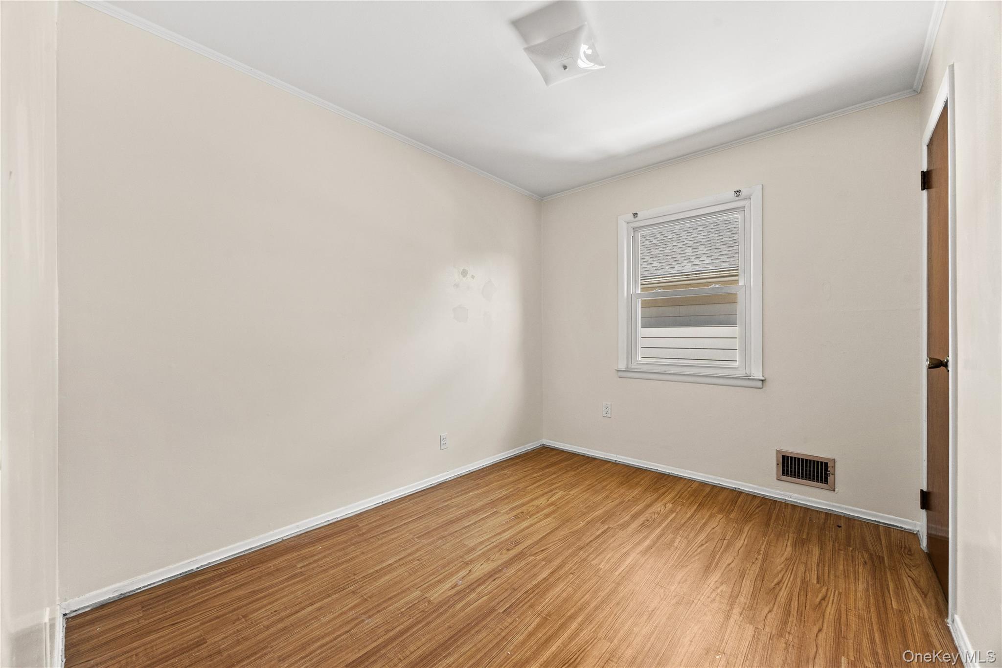 Single Family Oak Avenue Queens, NY 11355, MLS-1048477-17