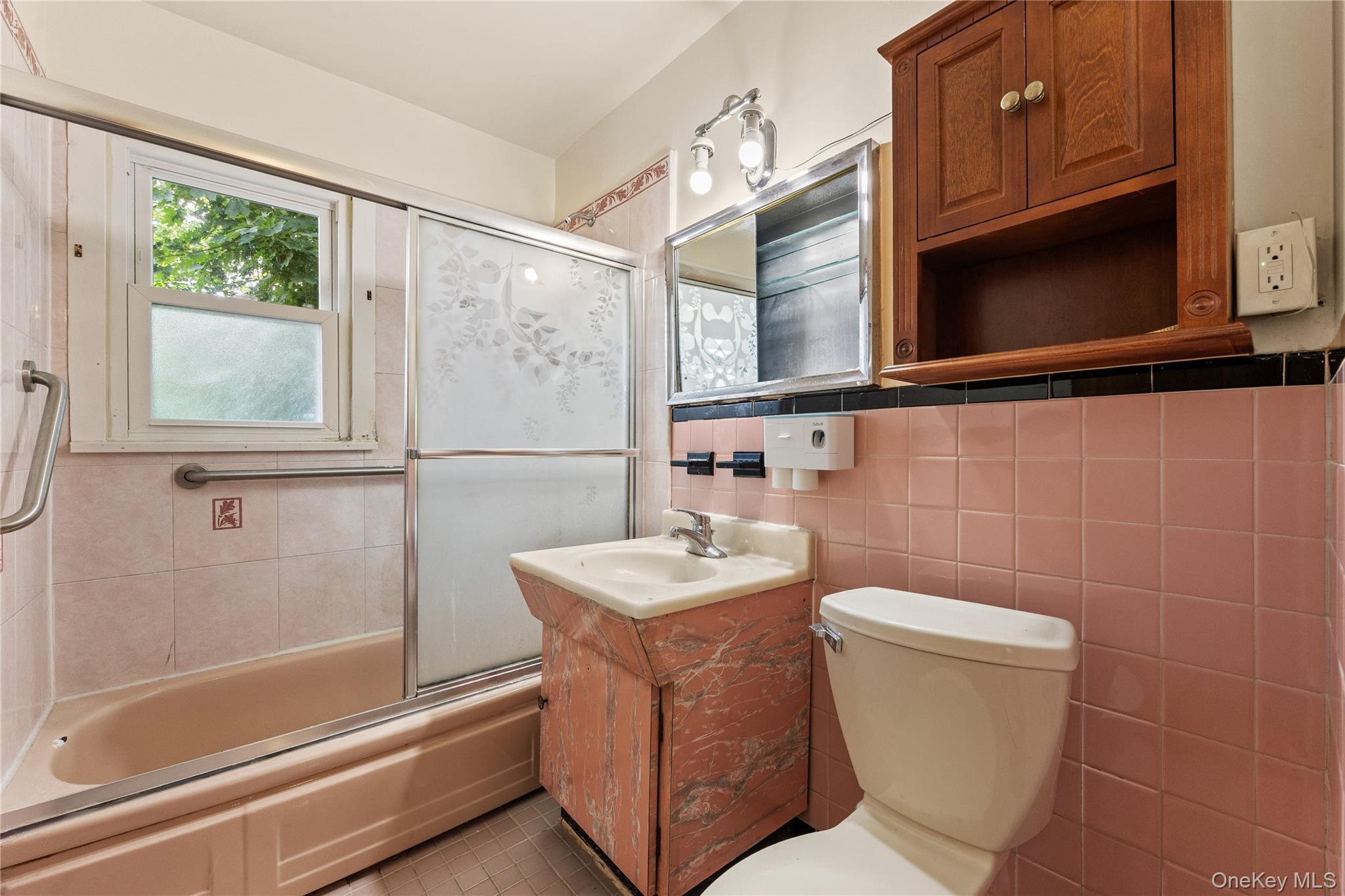 Single Family Oak Avenue Queens, NY 11355, MLS-1048477-18