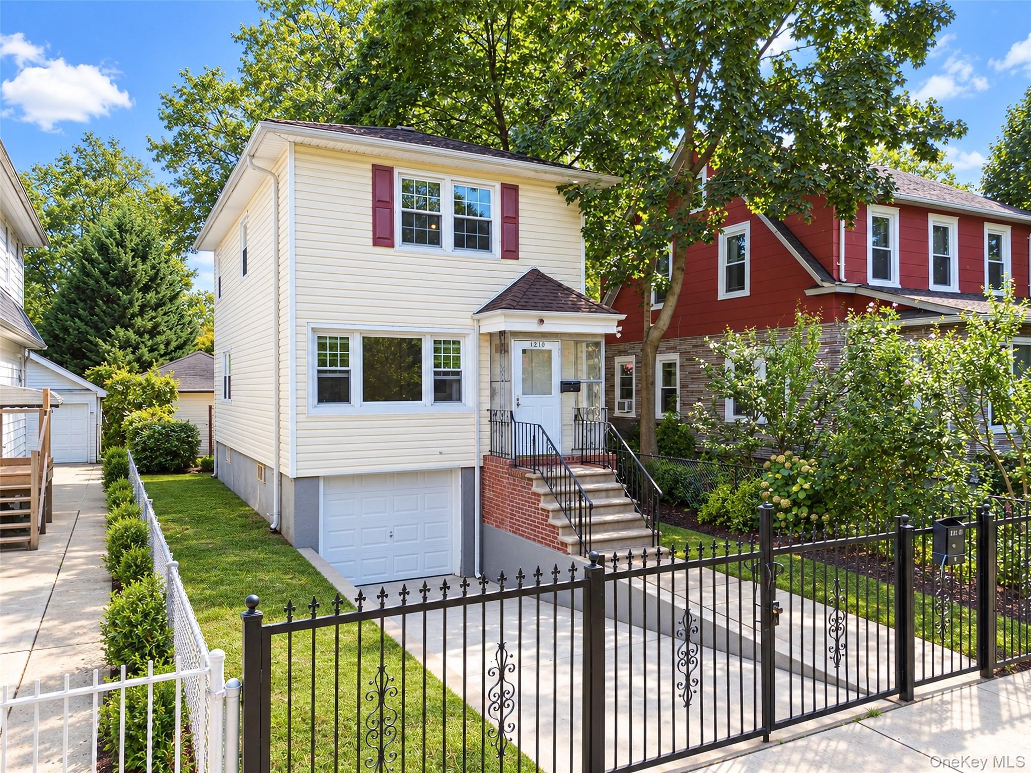 Single Family Oak Avenue Queens, NY 11355, MLS-1048477-2