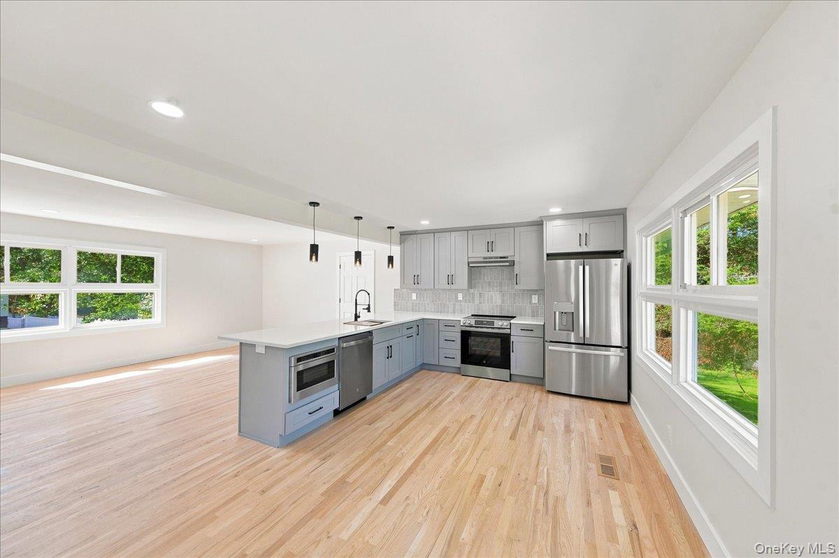 Single Family Locksley Road  Westchester County, NY 10598, MLS-1048488-11