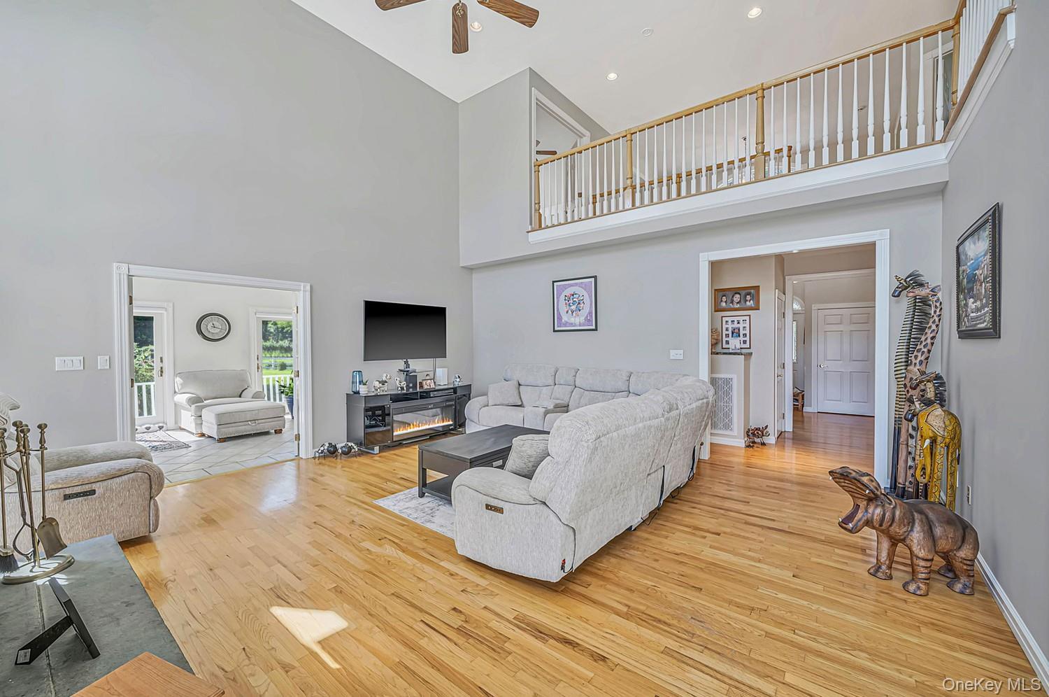 Single Family Holly Lane Suffolk County, NY 11780, MLS-1048497-13