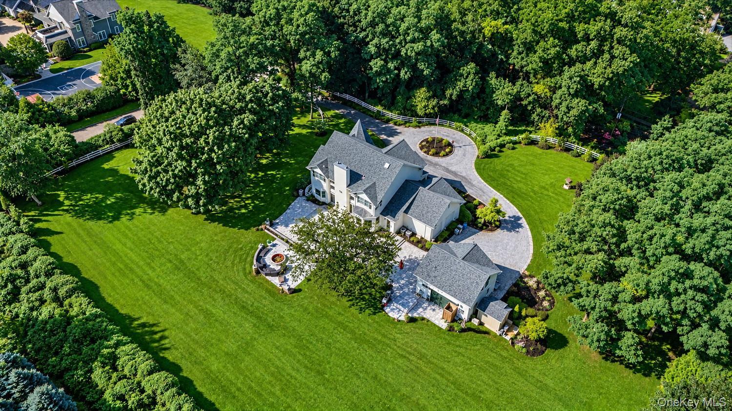 Single Family Holly Lane Suffolk County, NY 11780, MLS-1048497-44