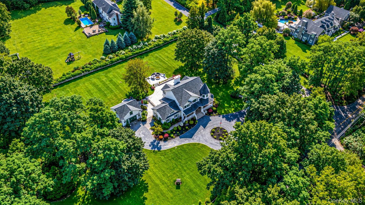 Single Family Holly Lane Suffolk County, NY 11780, MLS-1048497-45