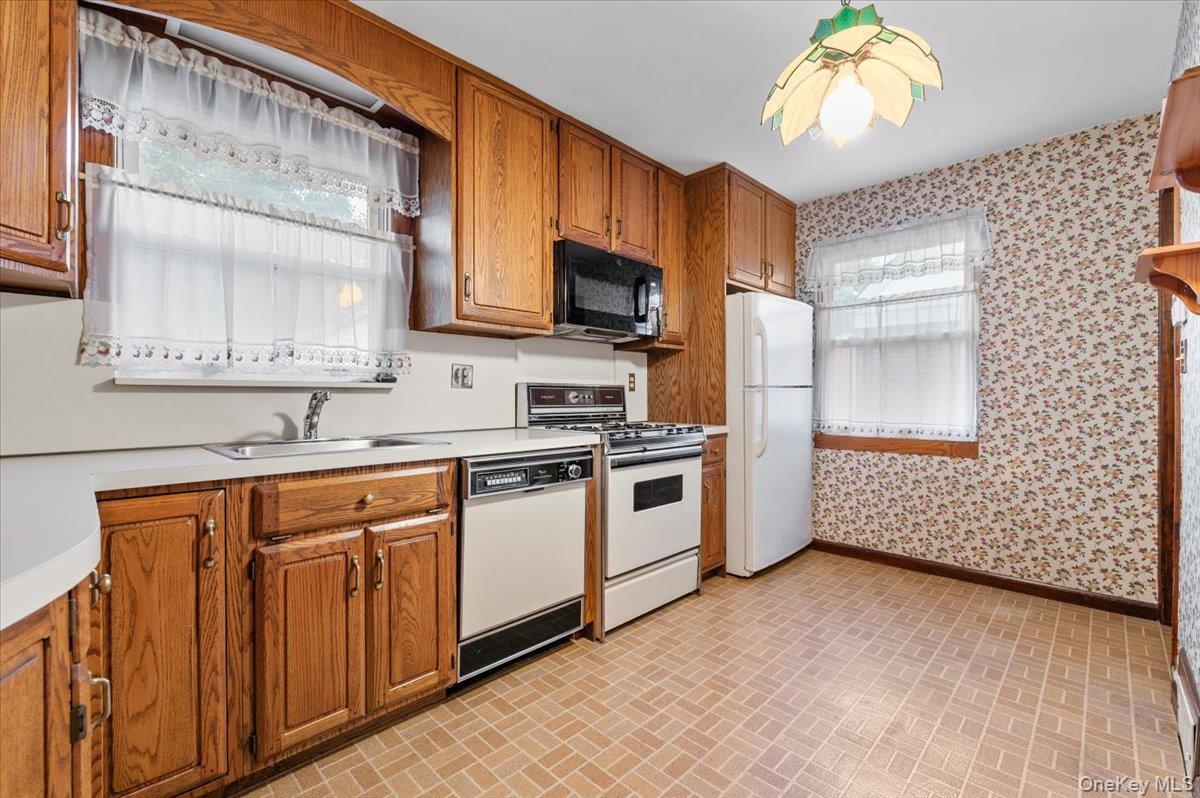 Single Family Hewlett Street  Queens, NY 11040, MLS-1048498-13