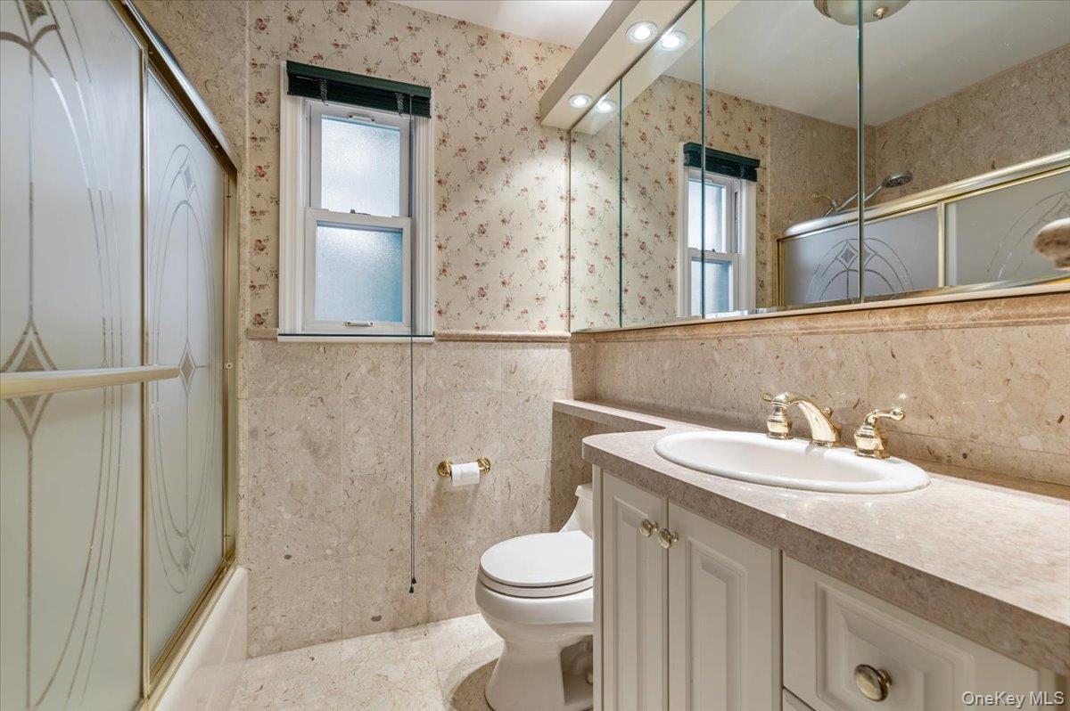 Single Family Hewlett Street  Queens, NY 11040, MLS-1048498-19
