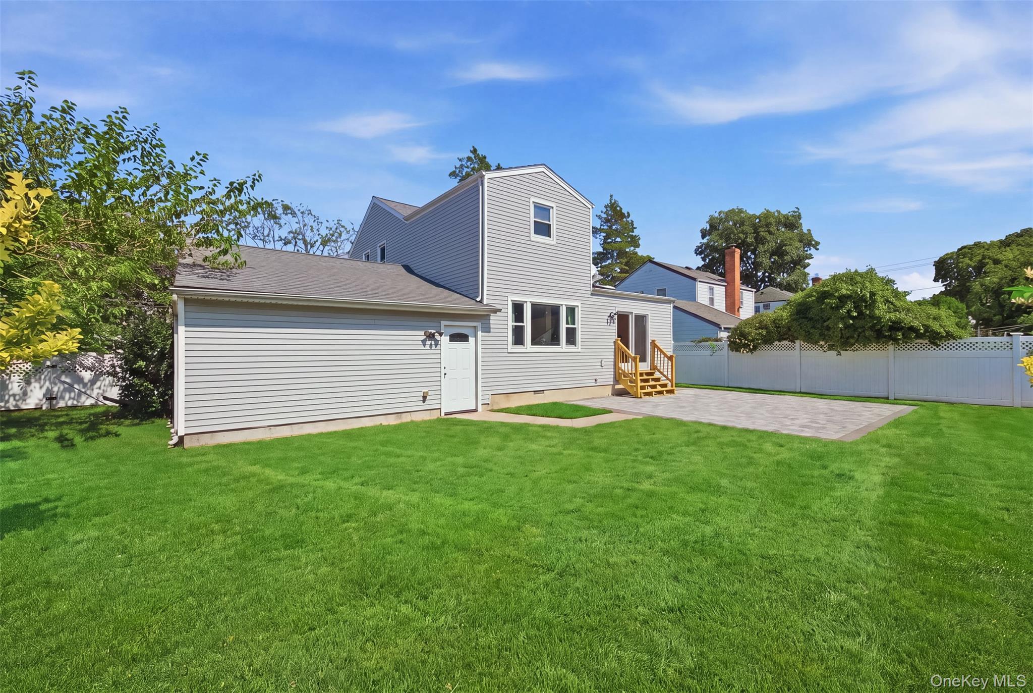 Single Family 3rd Street  Nassau County, NY 11554, MLS-1048501-27