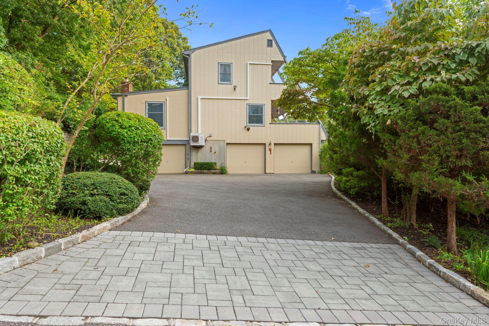 Single Family Hill Dale Avenue Suffolk County, NY 11764, MLS-1048513-36