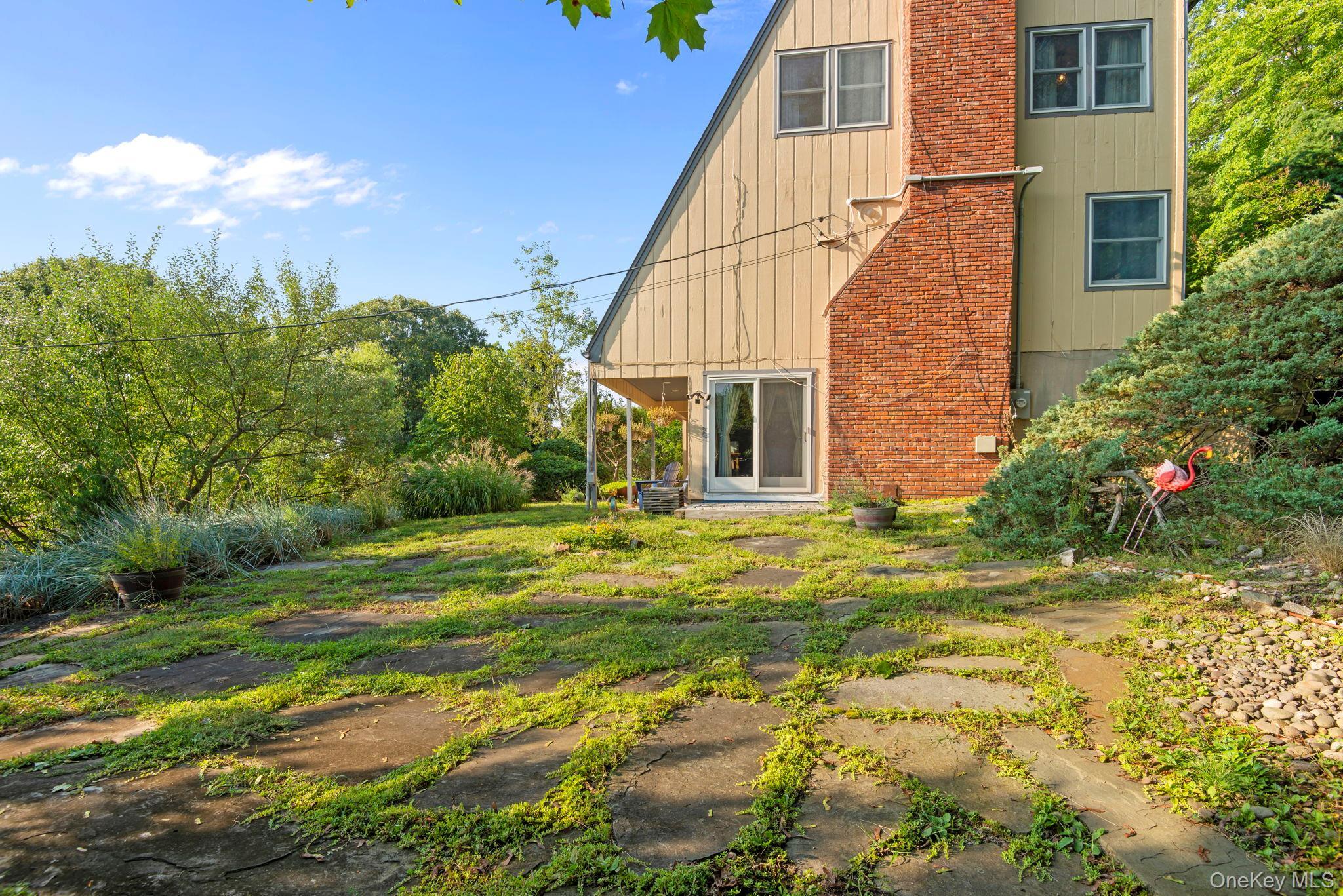 Single Family Hill Dale Avenue Suffolk County, NY 11764, MLS-1048513-38