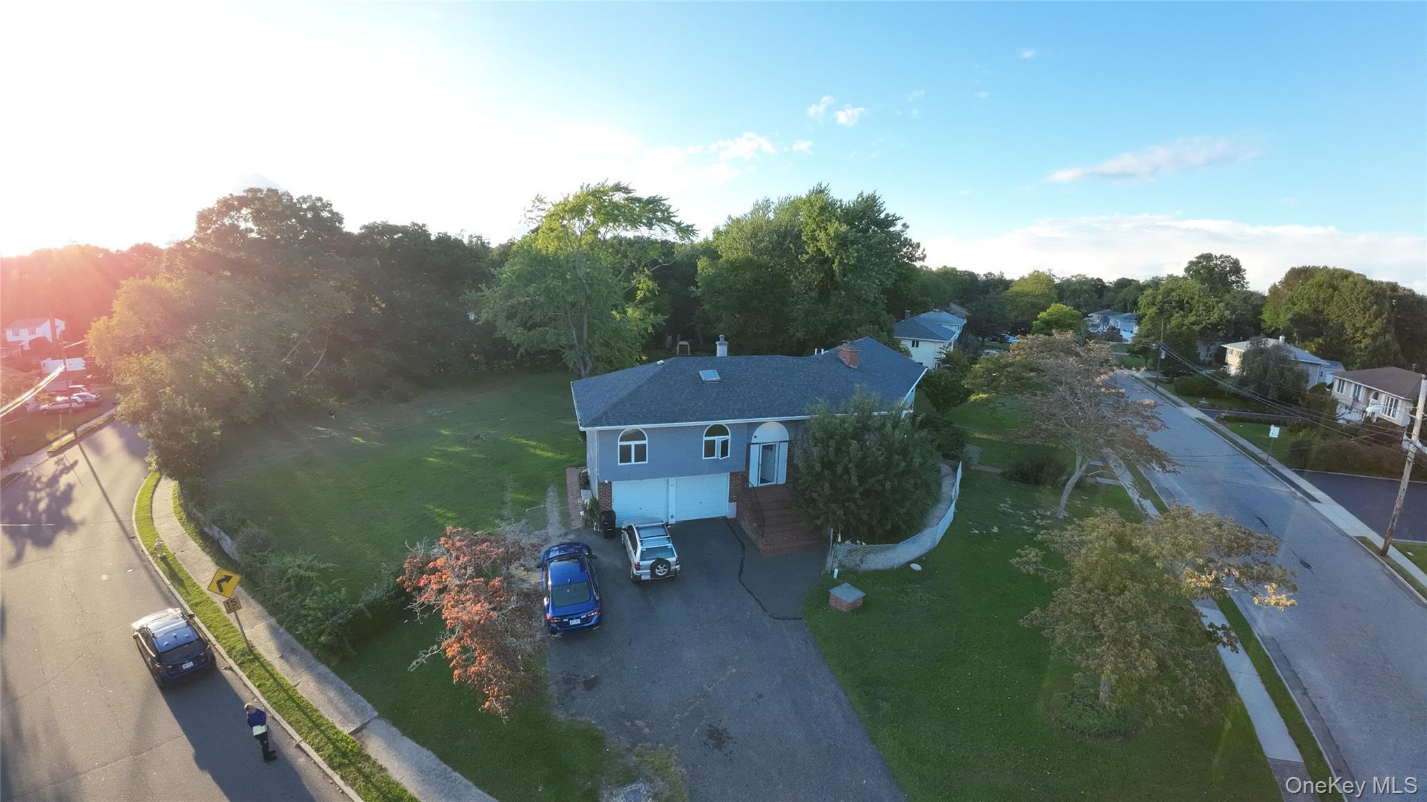 Single Family Yale Avenue  Suffolk County, NY 11769, MLS-1048517-19