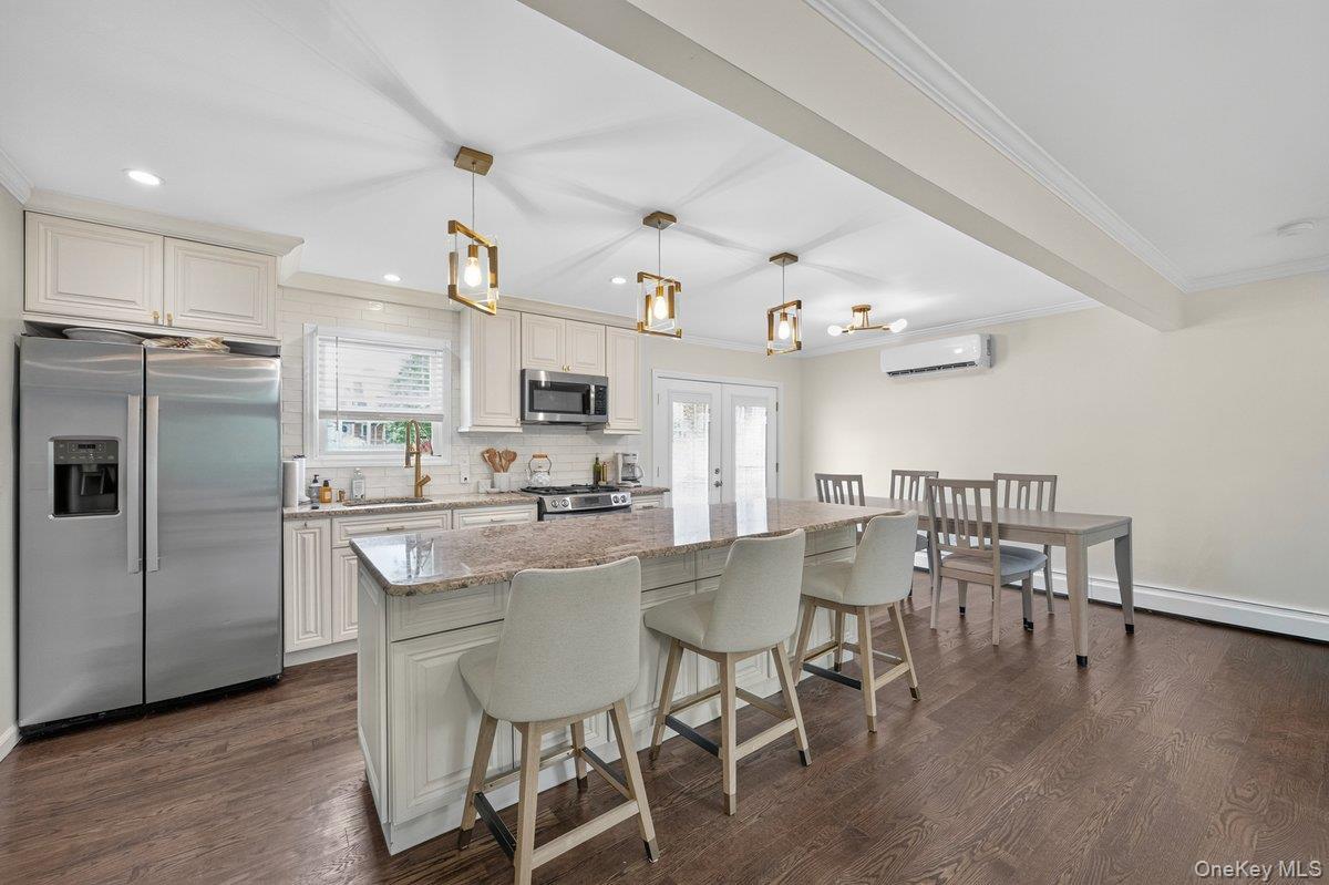 Single Family Carleton Avenue  Suffolk County, NY 11701, MLS-1048520-5