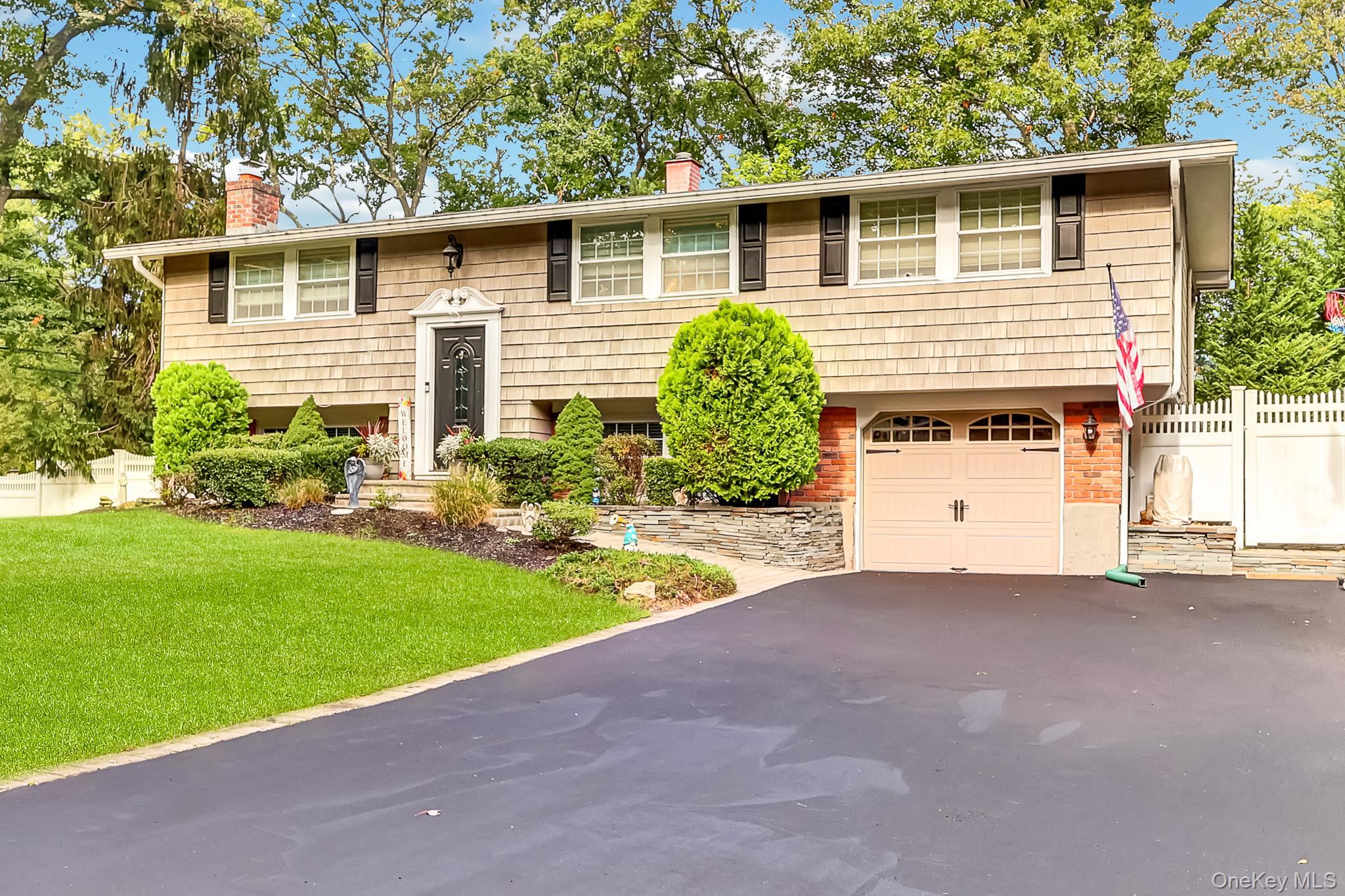 Single Family Cottontail Lane Suffolk County, NY 11733, MLS-1048542-2