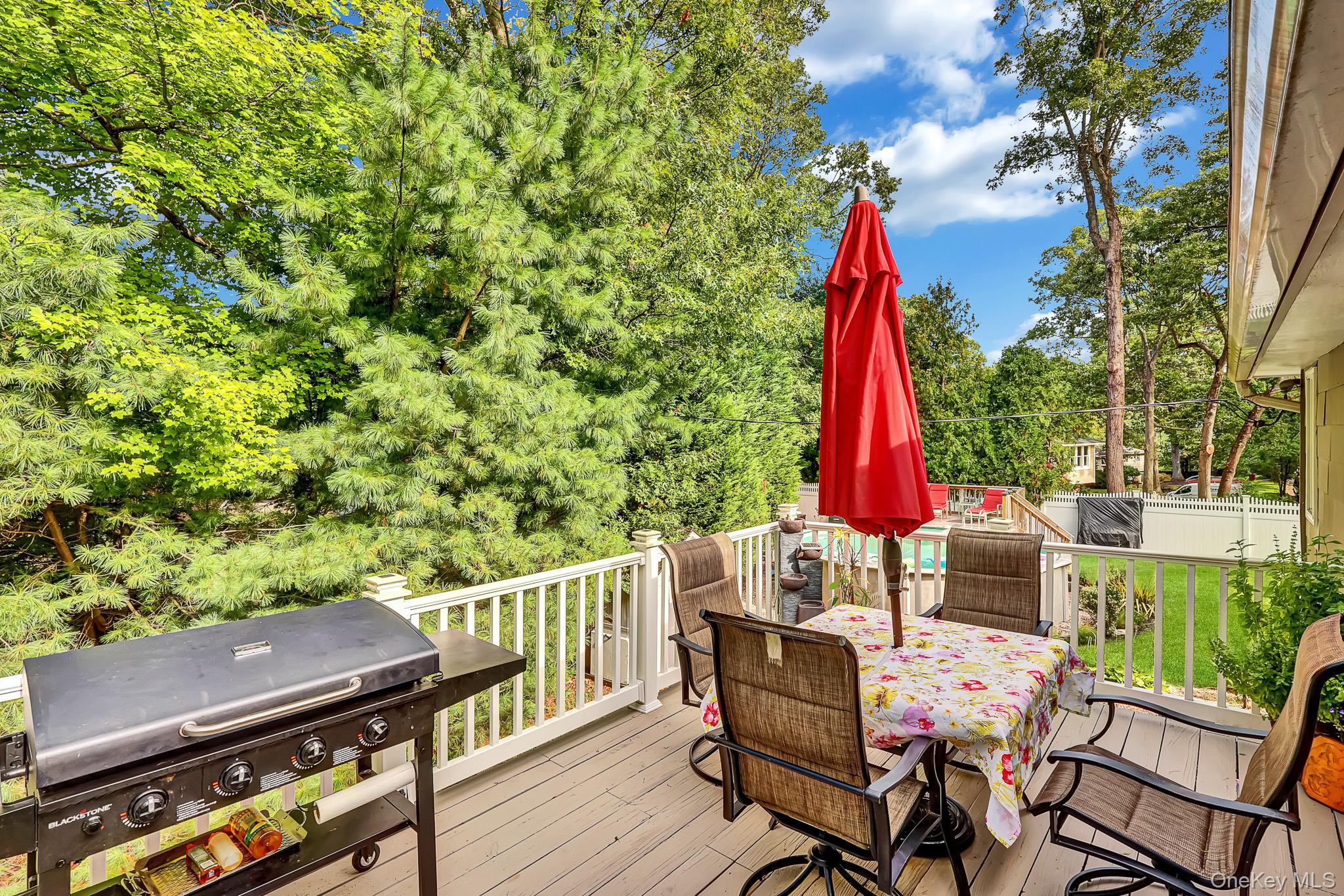 Single Family Cottontail Lane  Suffolk County, NY 11733, MLS-1048542-25