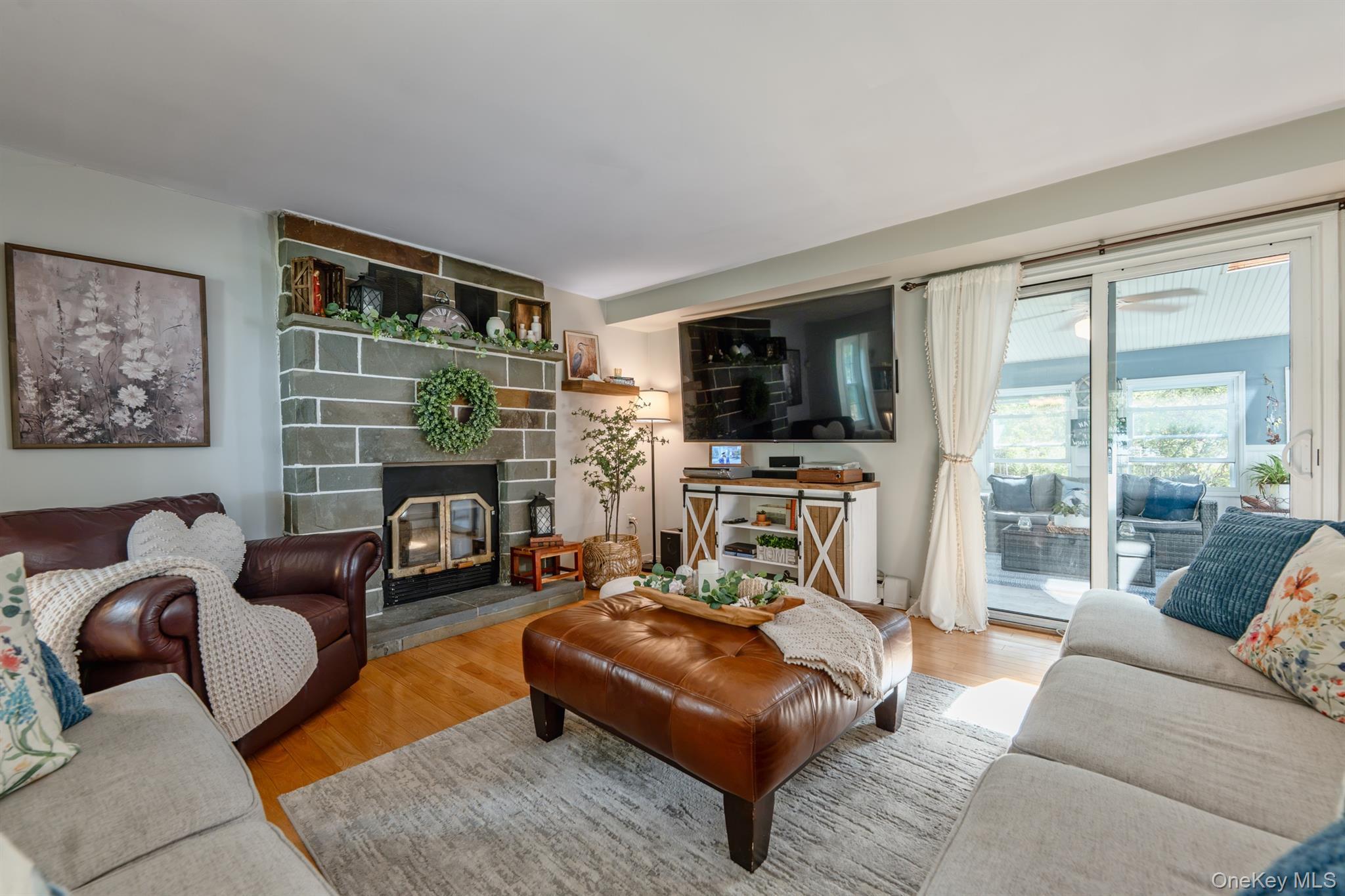 Single Family Kerry Lane  Ulster County, NY 12401, MLS-1048548-8