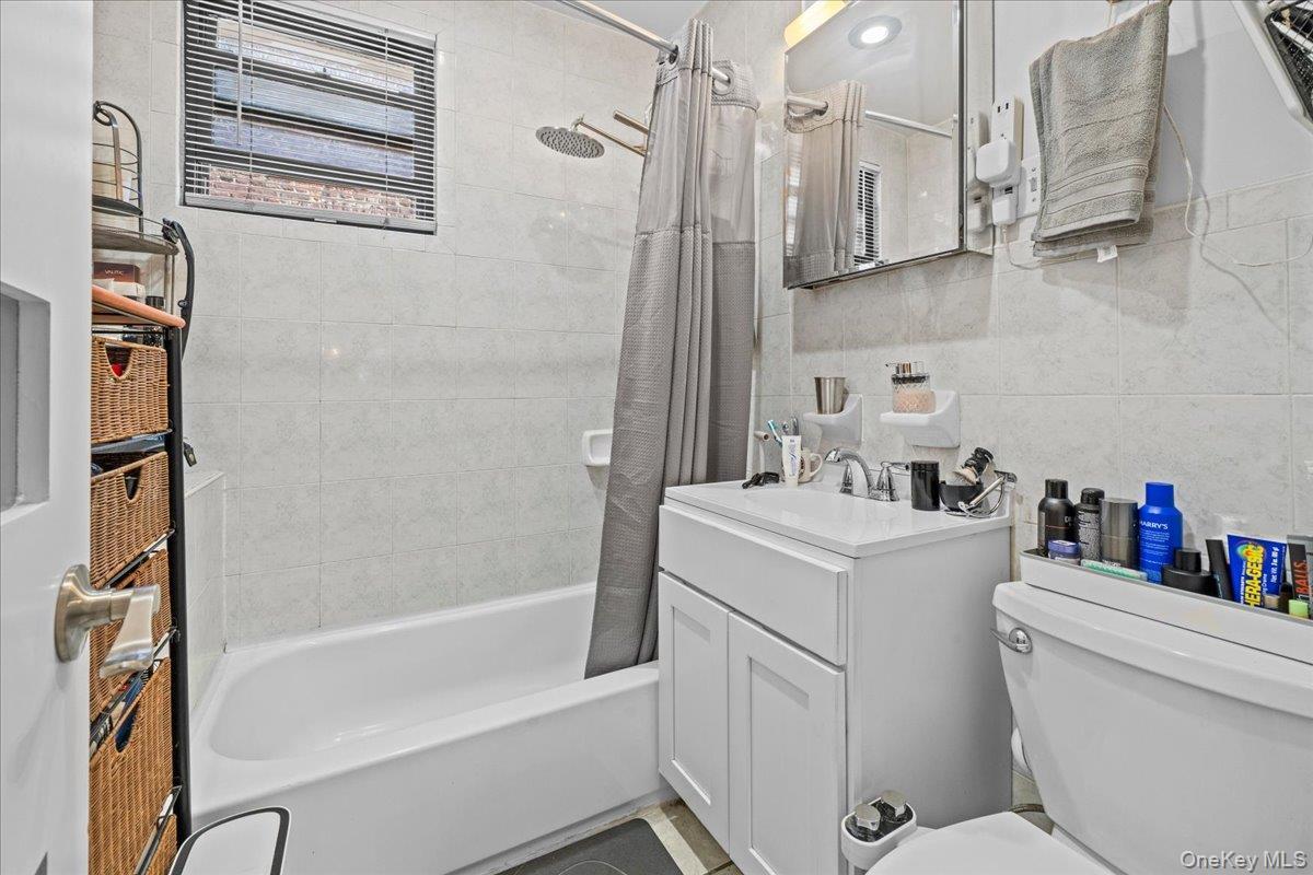Single Family Plimpton Avenue Bronx, NY 10452, MLS-1048565-12