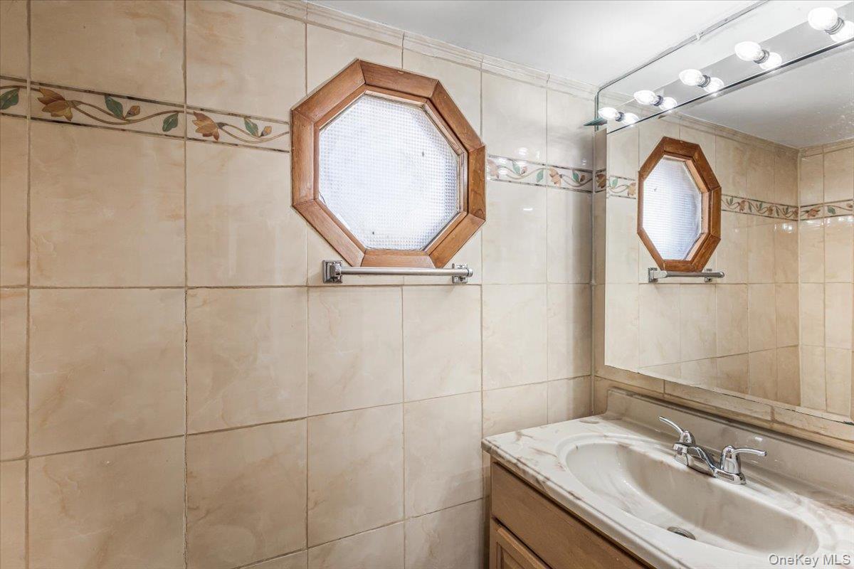 Single Family 91st Street Queens, NY 11414, MLS-1048582-14