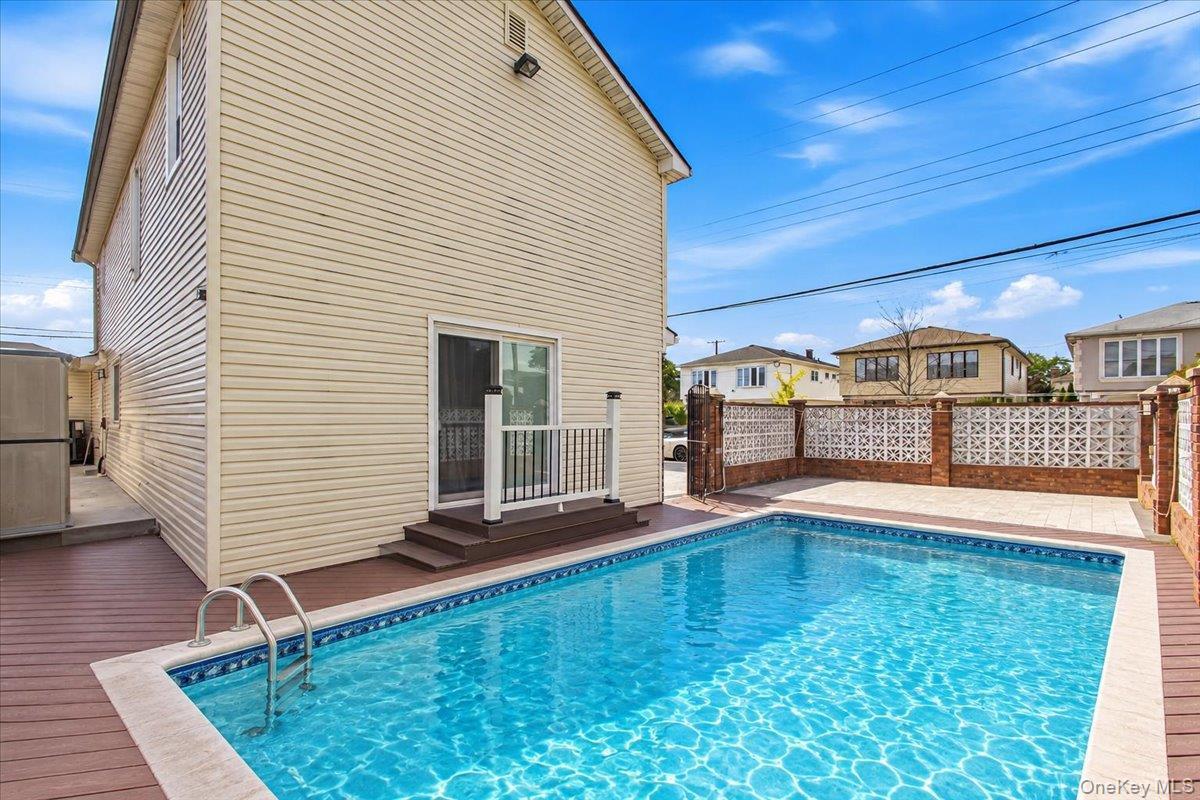 Single Family 91st Street Queens, NY 11414, MLS-1048582-30