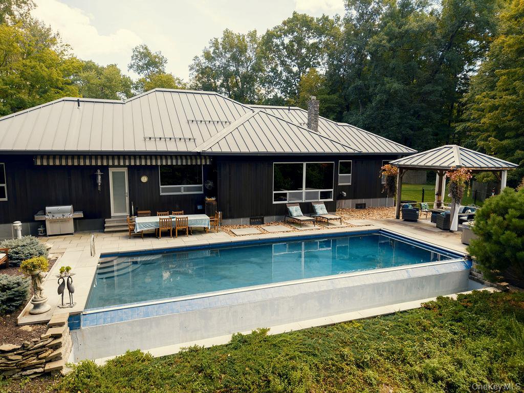 Single Family Sarah Court Dutchess County, NY 12572, MLS-1048583-2