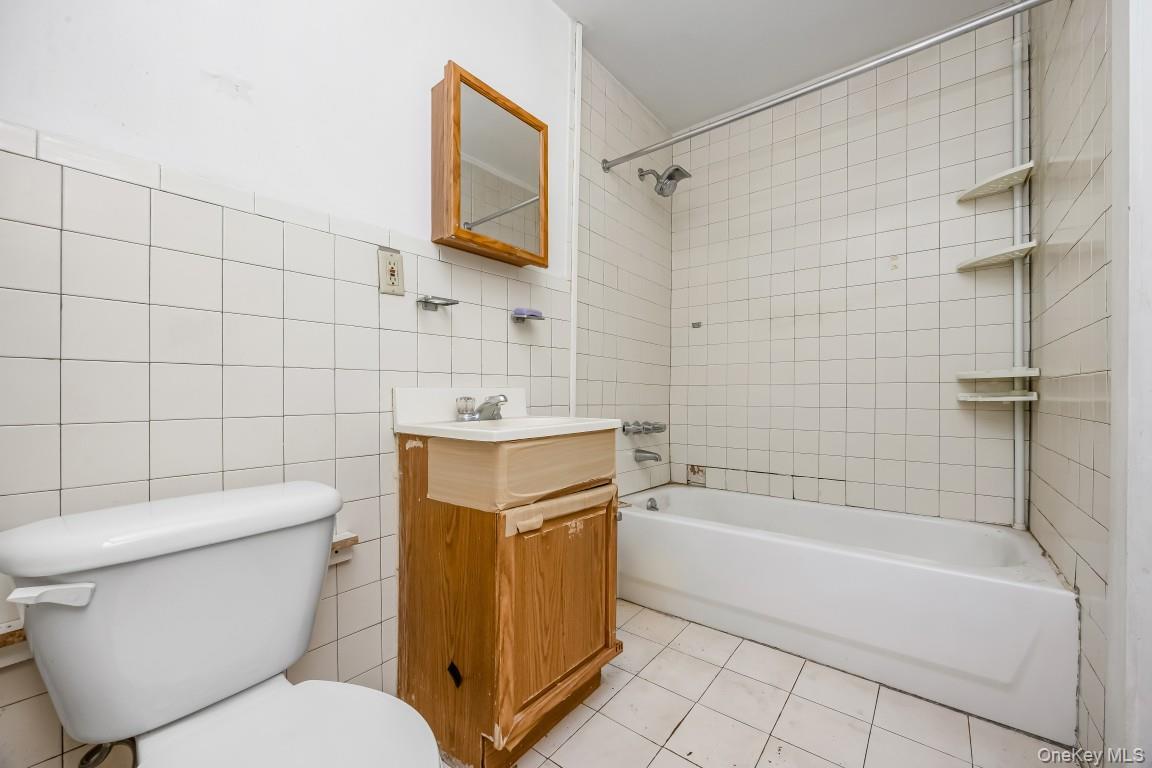 Single Family Fulton Street Brooklyn, NY 11207, MLS-1048587-12