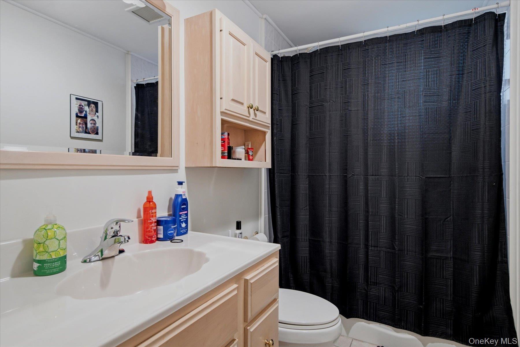 Single Family Sylvan Lane Suffolk County, NY 11764, MLS-1048589-35