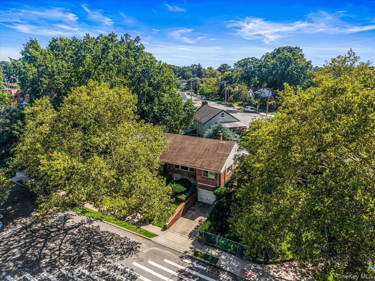 Single Family Stewart Road  Queens, NY 11364, MLS-1048593-32