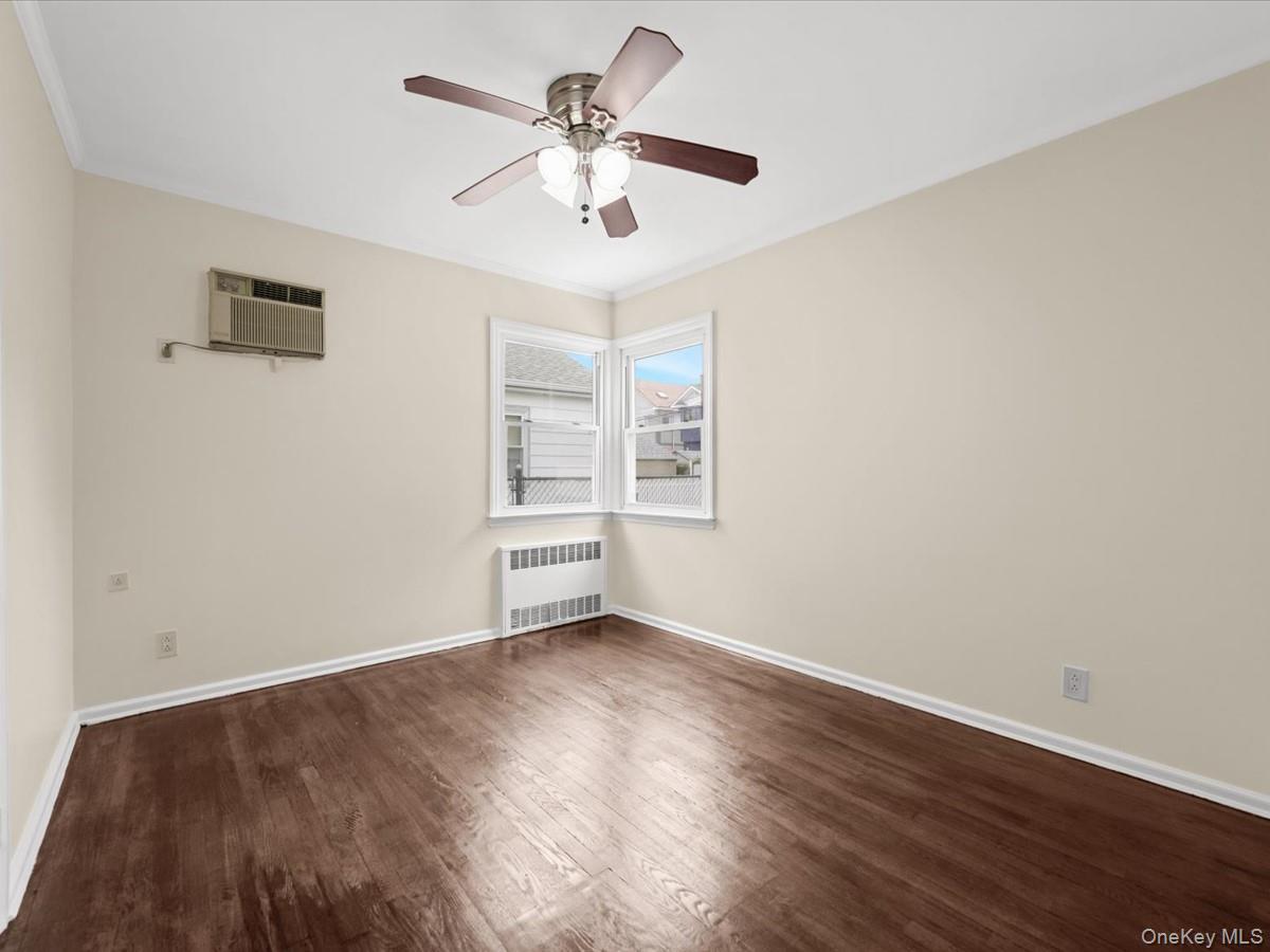 Single Family 267th Street  Queens, NY 11004, MLS-1048598-11