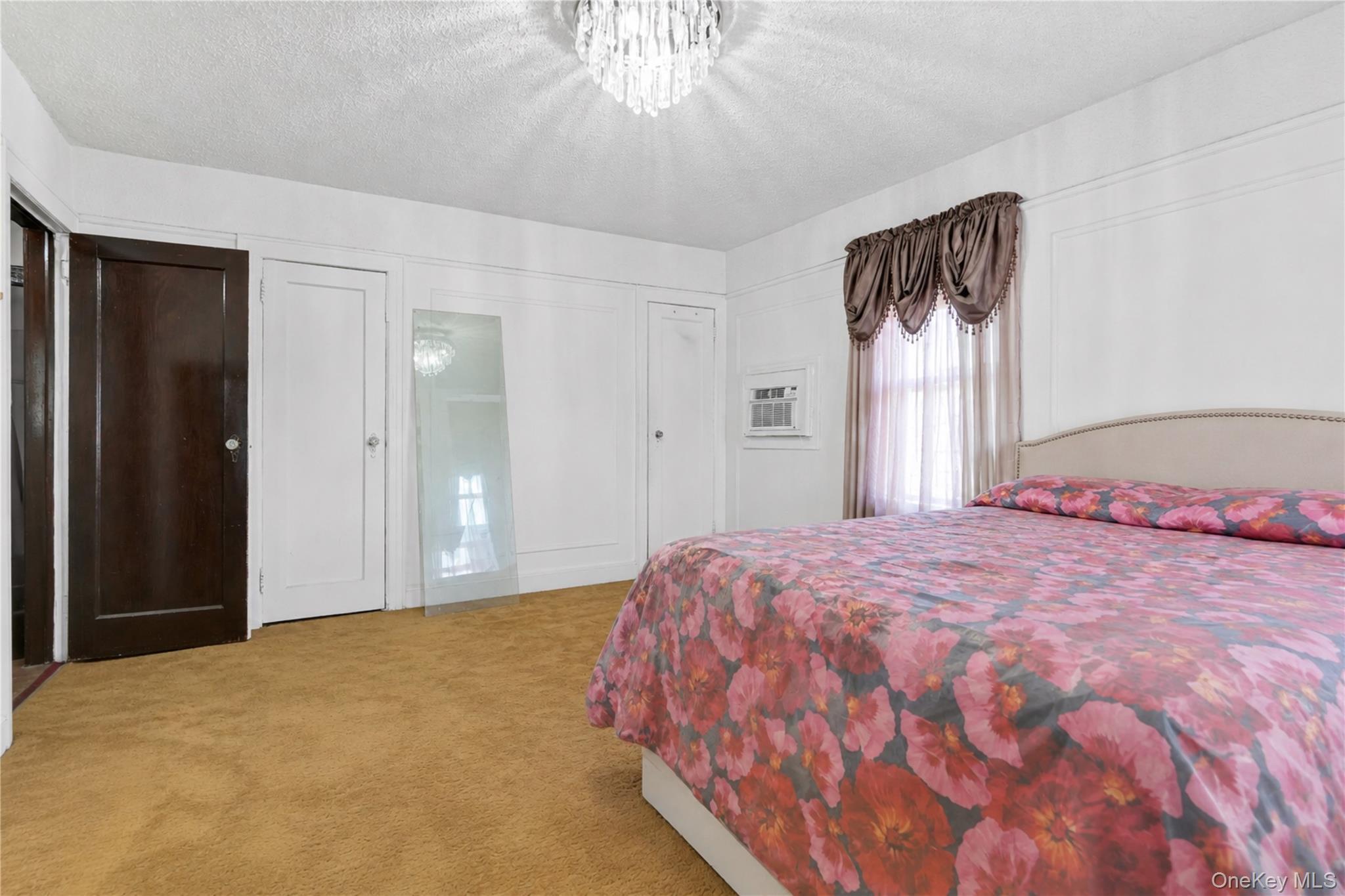 Single Family 227th Street Queens, NY 11413, MLS-1048599-14