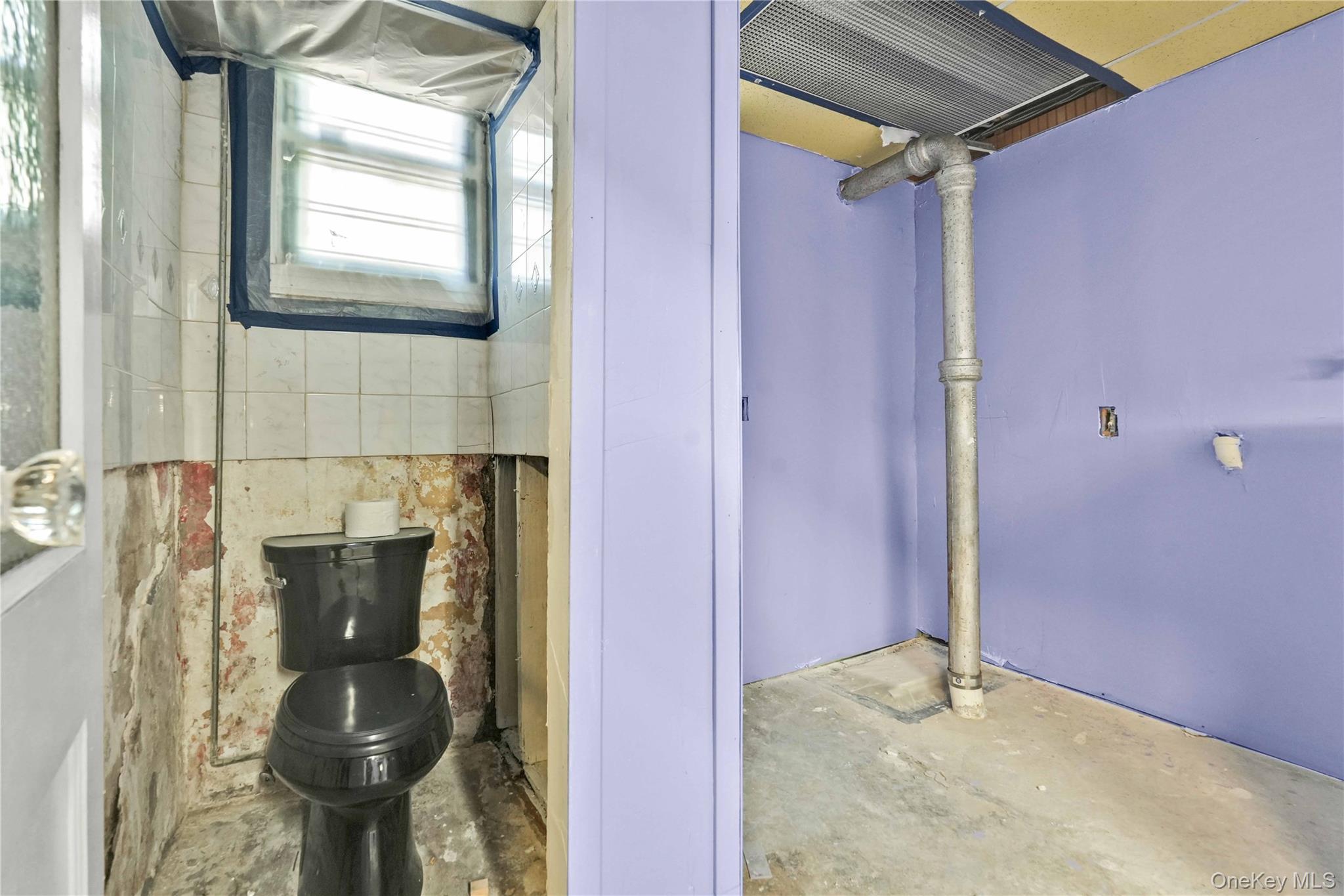 Single Family 227th Street Queens, NY 11413, MLS-1048599-23