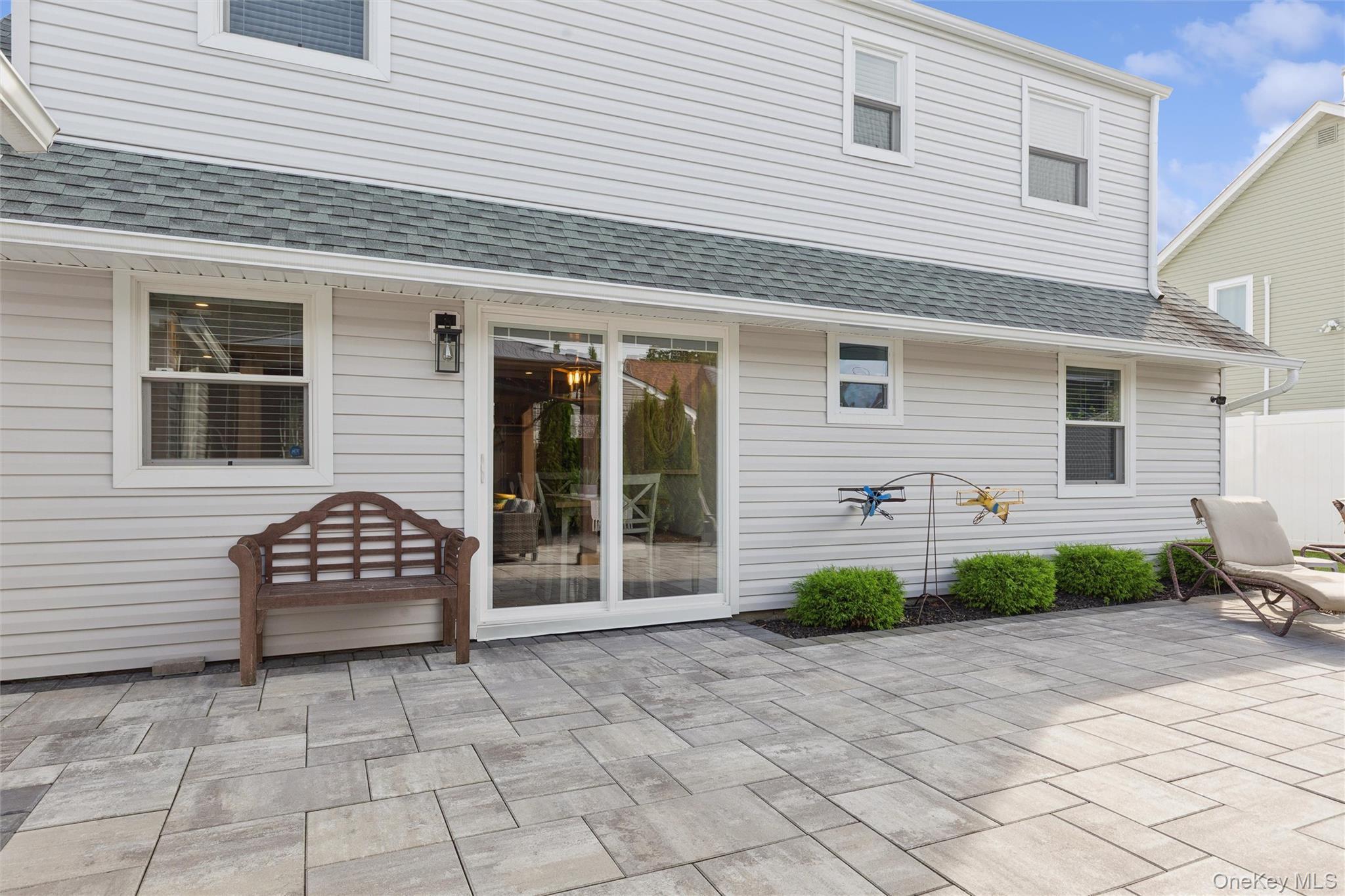 Single Family Essen Place  Nassau County, NY 11714, MLS-1048613-30