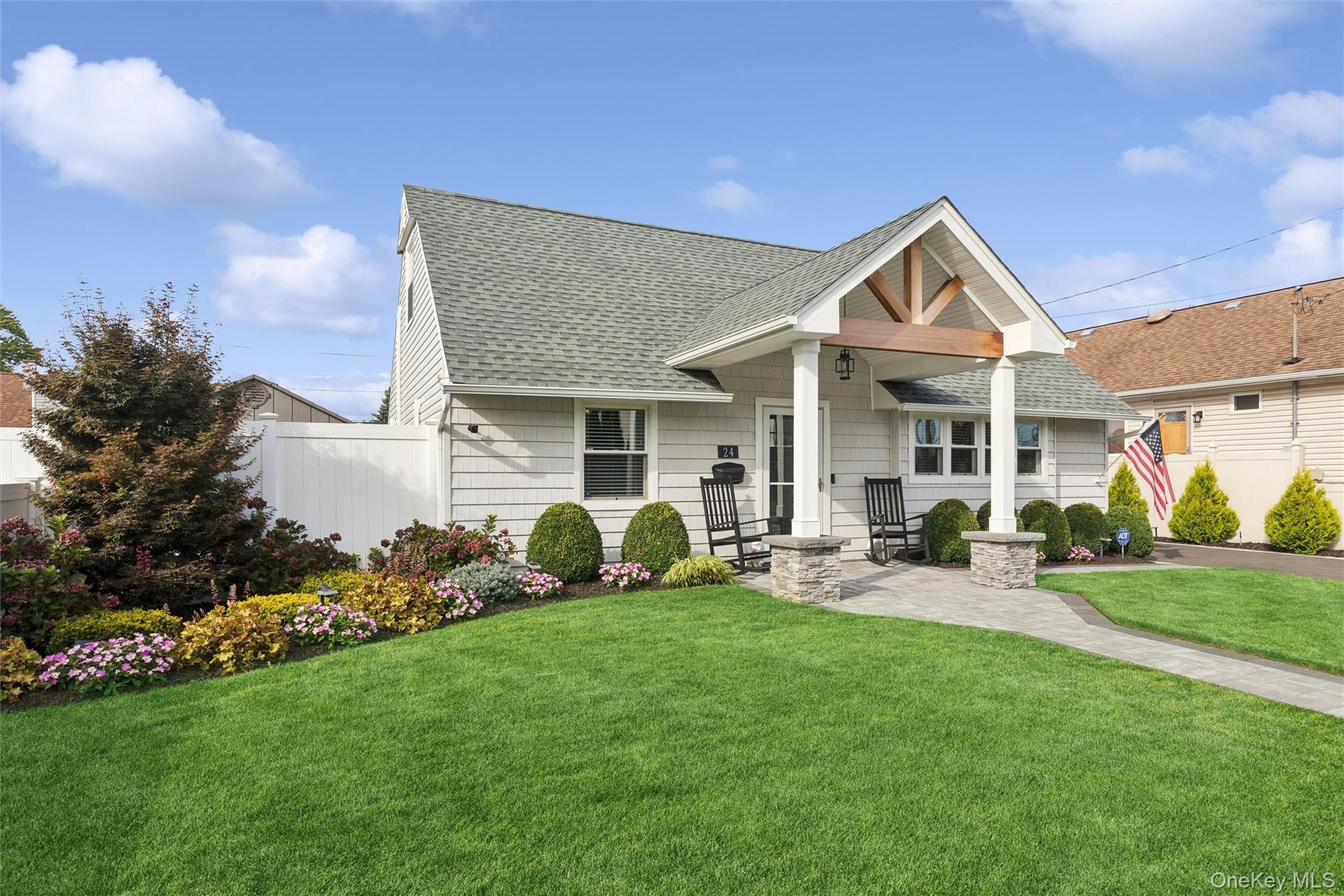 Single Family Essen Place  Nassau County, NY 11714, MLS-1048613-32