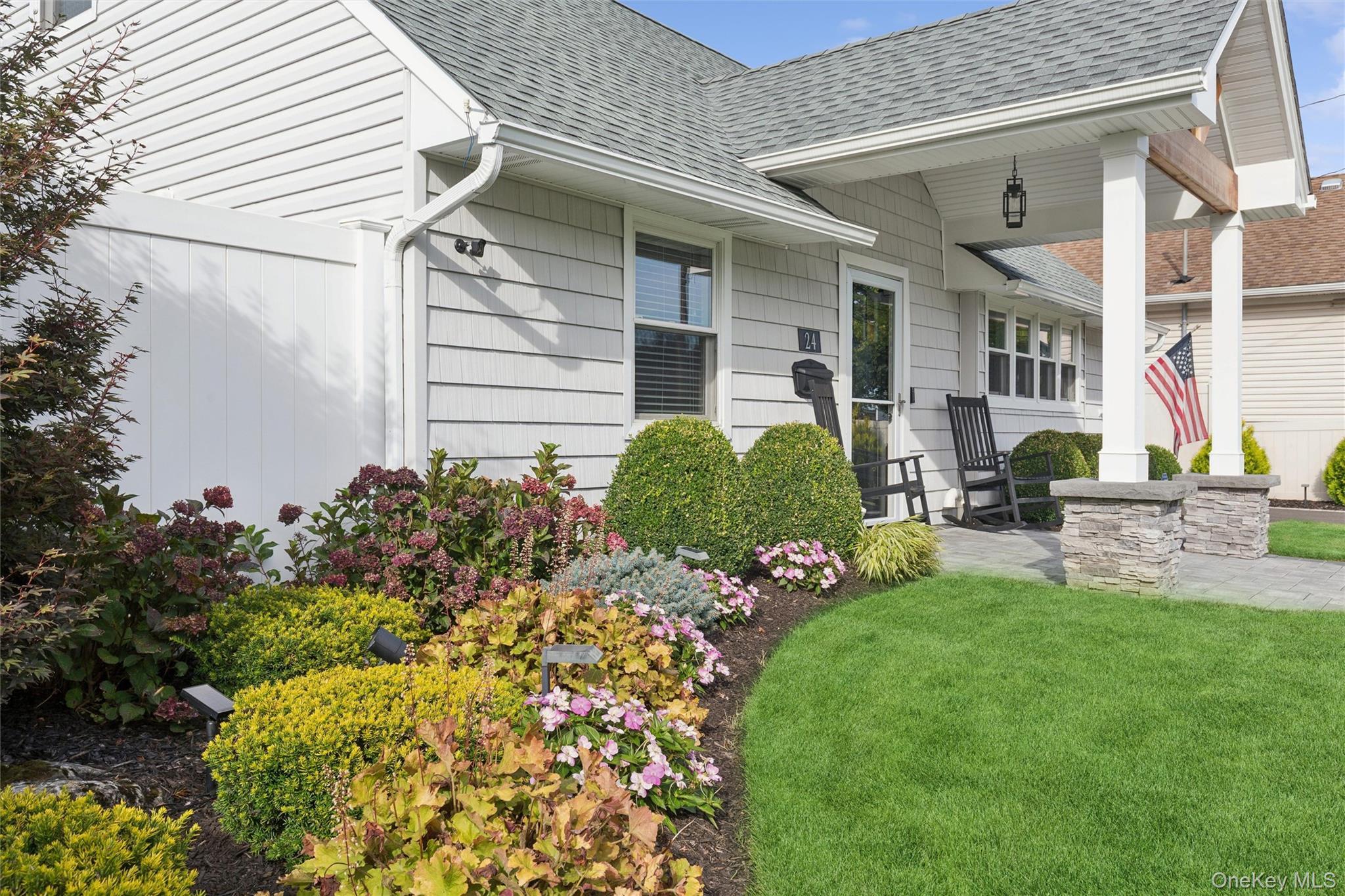 Single Family Essen Place  Nassau County, NY 11714, MLS-1048613-33