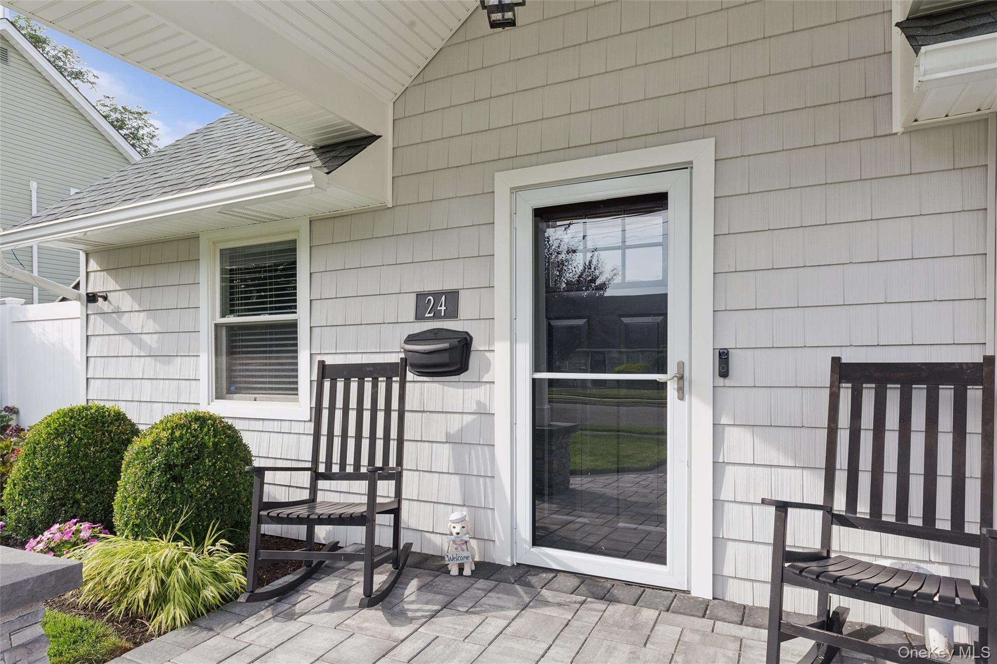 Single Family Essen Place  Nassau County, NY 11714, MLS-1048613-34